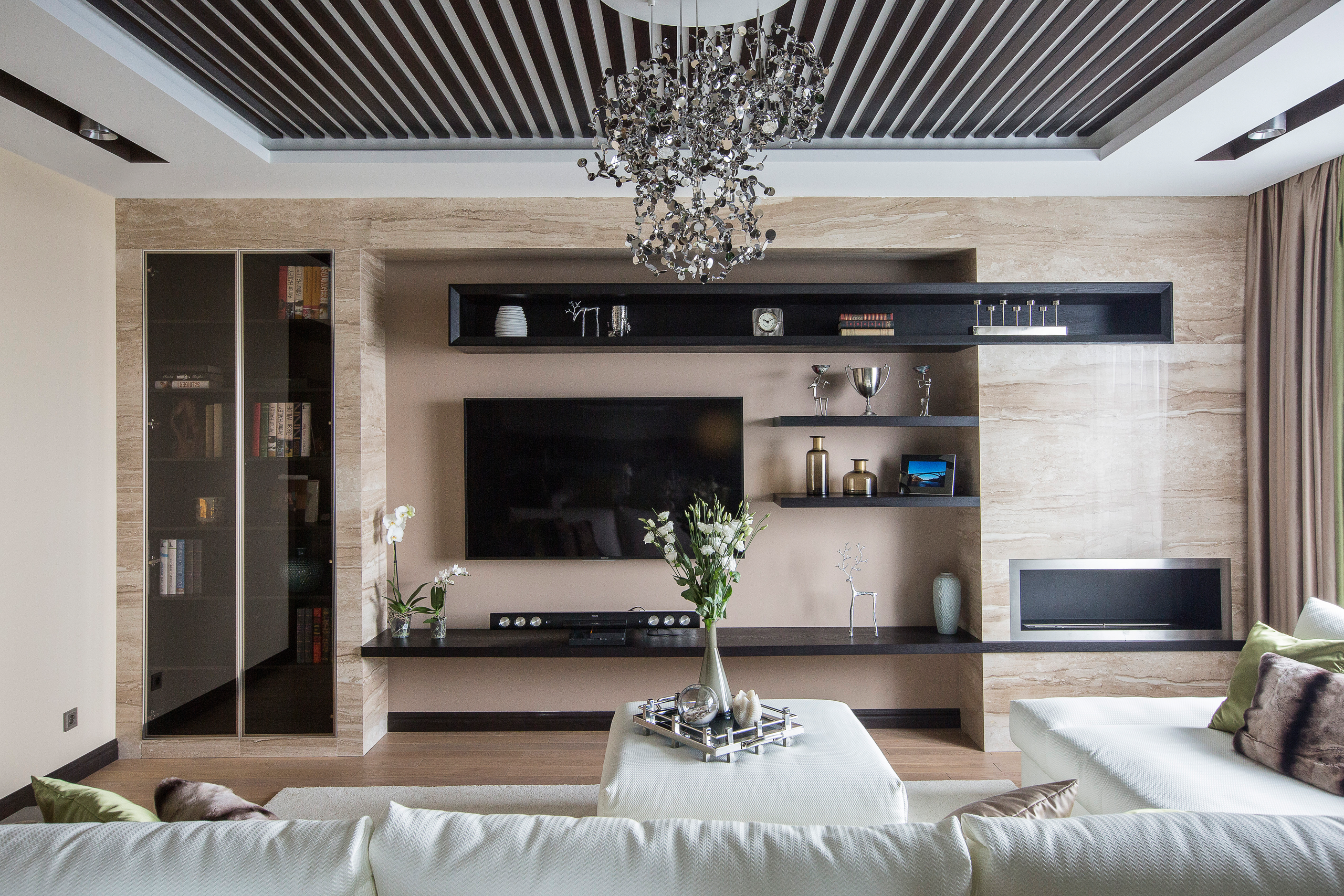 В портфолио вы можете увидеть фото исключительно наших работ. Мебель на заказ по индивидуальным проектам