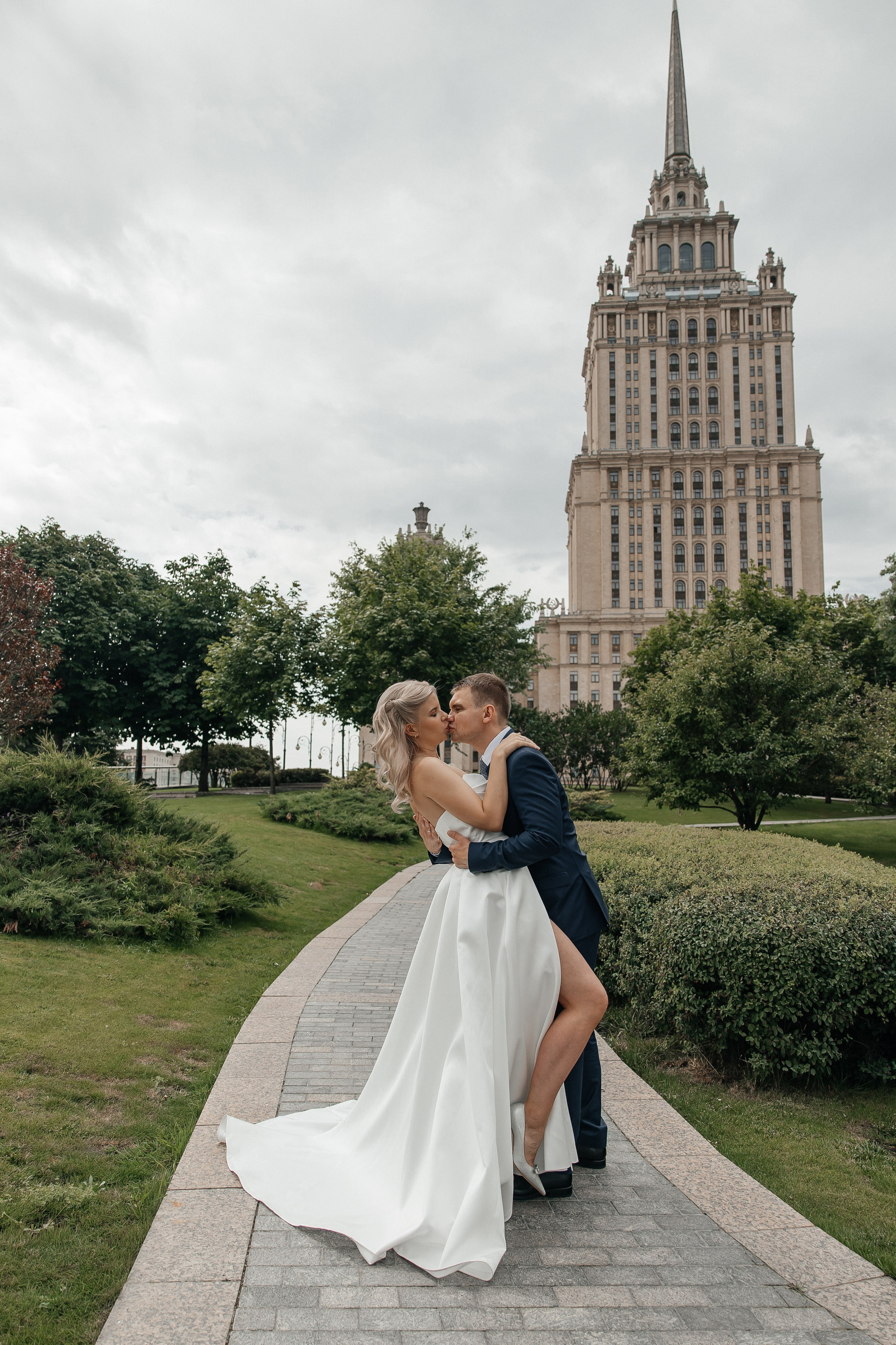Регистрация брака в гостинице Украина. Свадебный фотограф в Москве Дарья Олендарёва