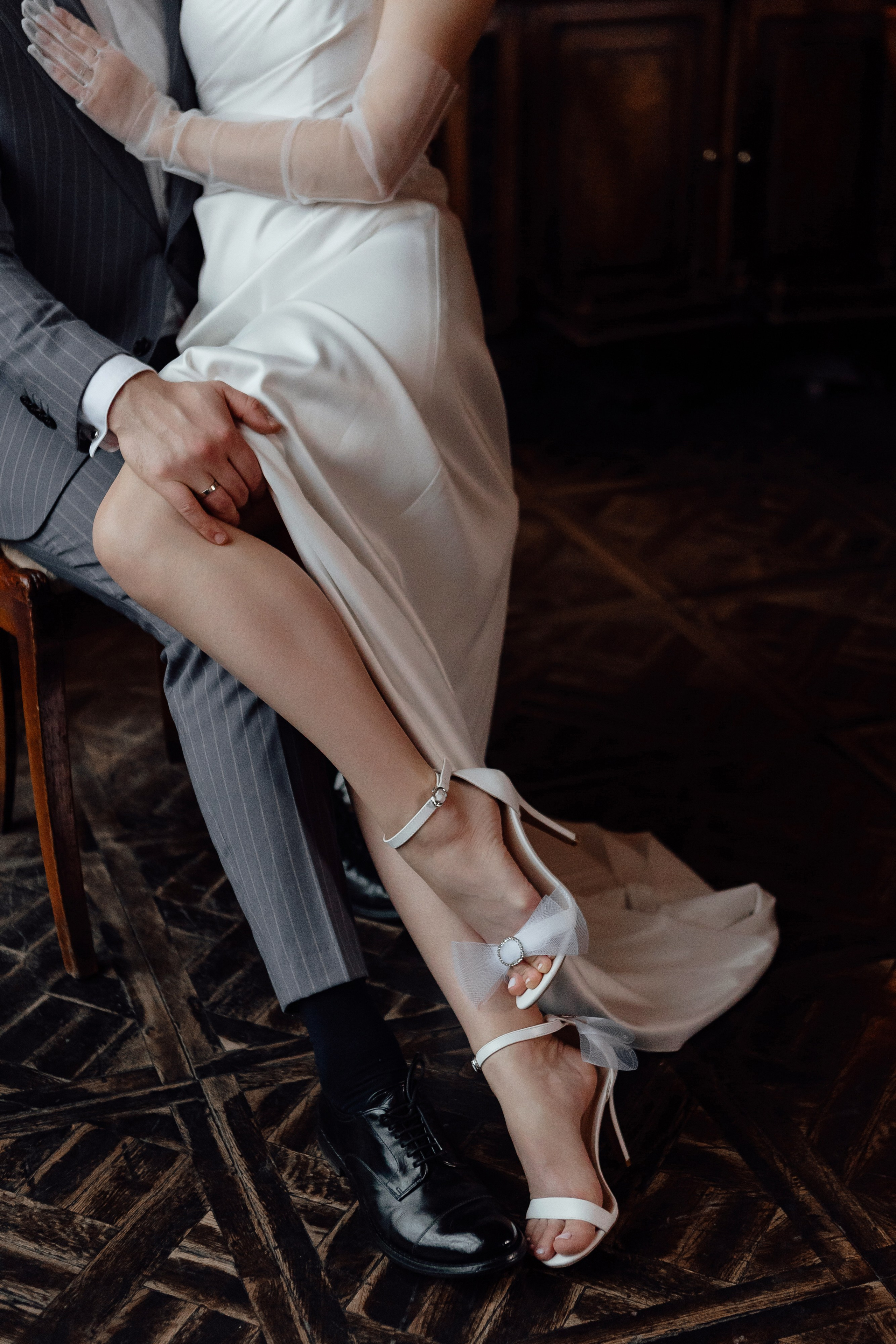 Свадебная фотосессия в Кафе Пушкинъ. Свадебный фотограф в Москве Дарья Олендарёва