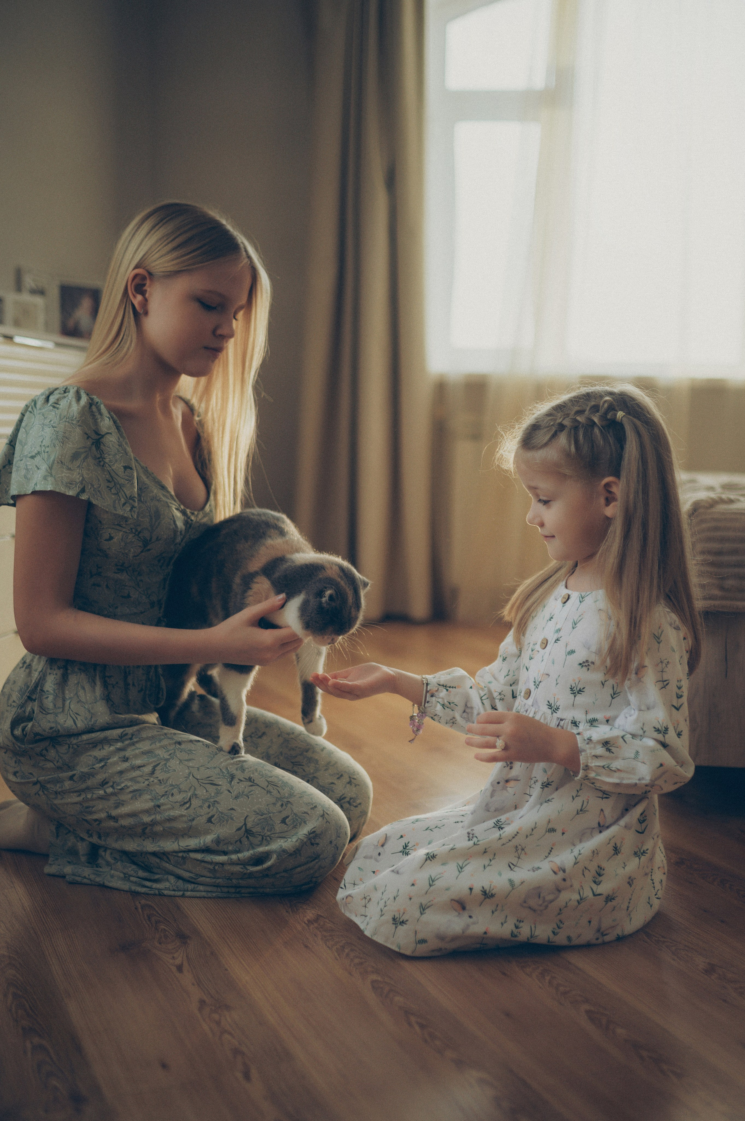 Тася, Соня, Женя и Илья (домашняя). Фотограф, г. Лесной Свердловской области