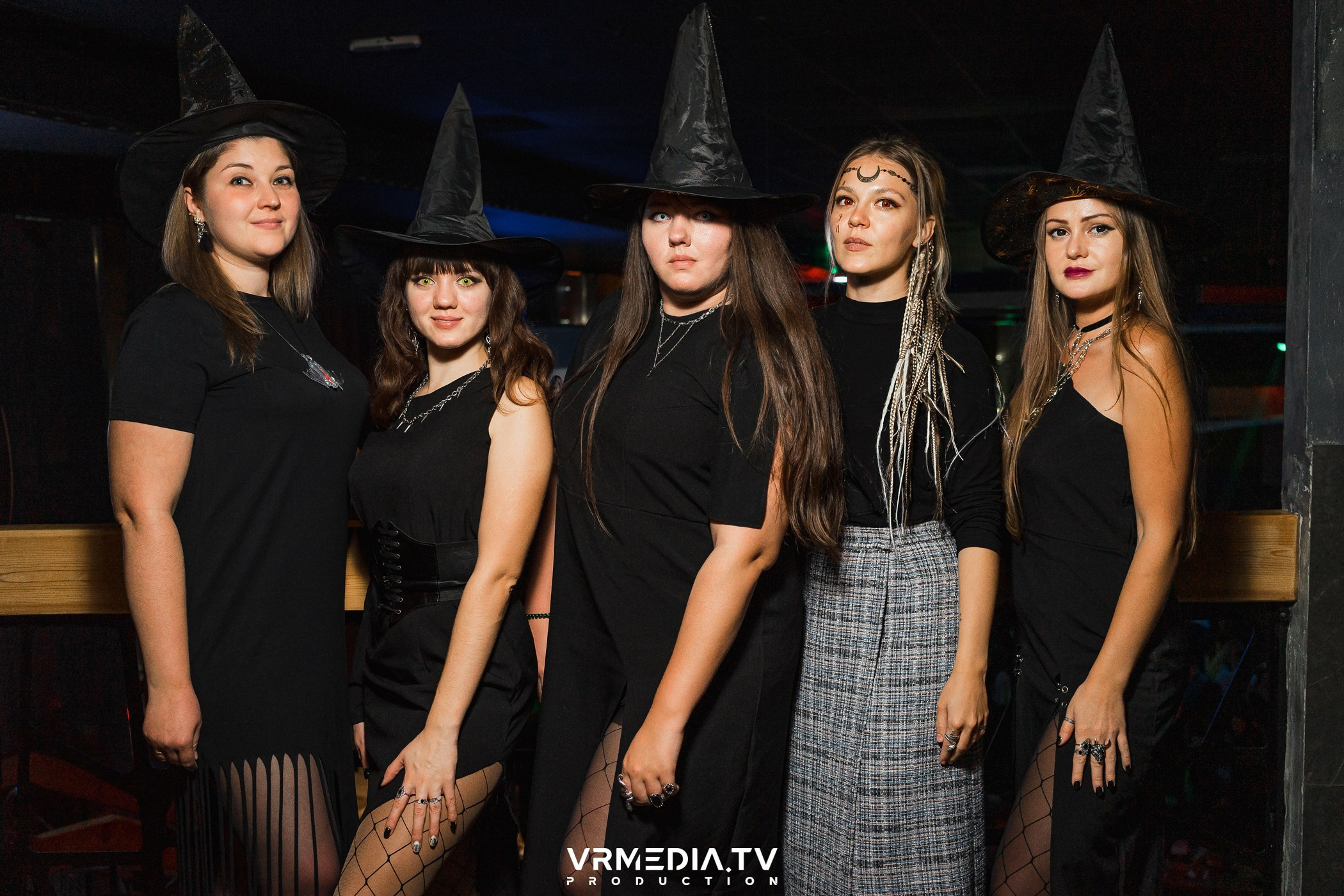 Halloween ARACHNOPHOBIA в баре «Друзья»