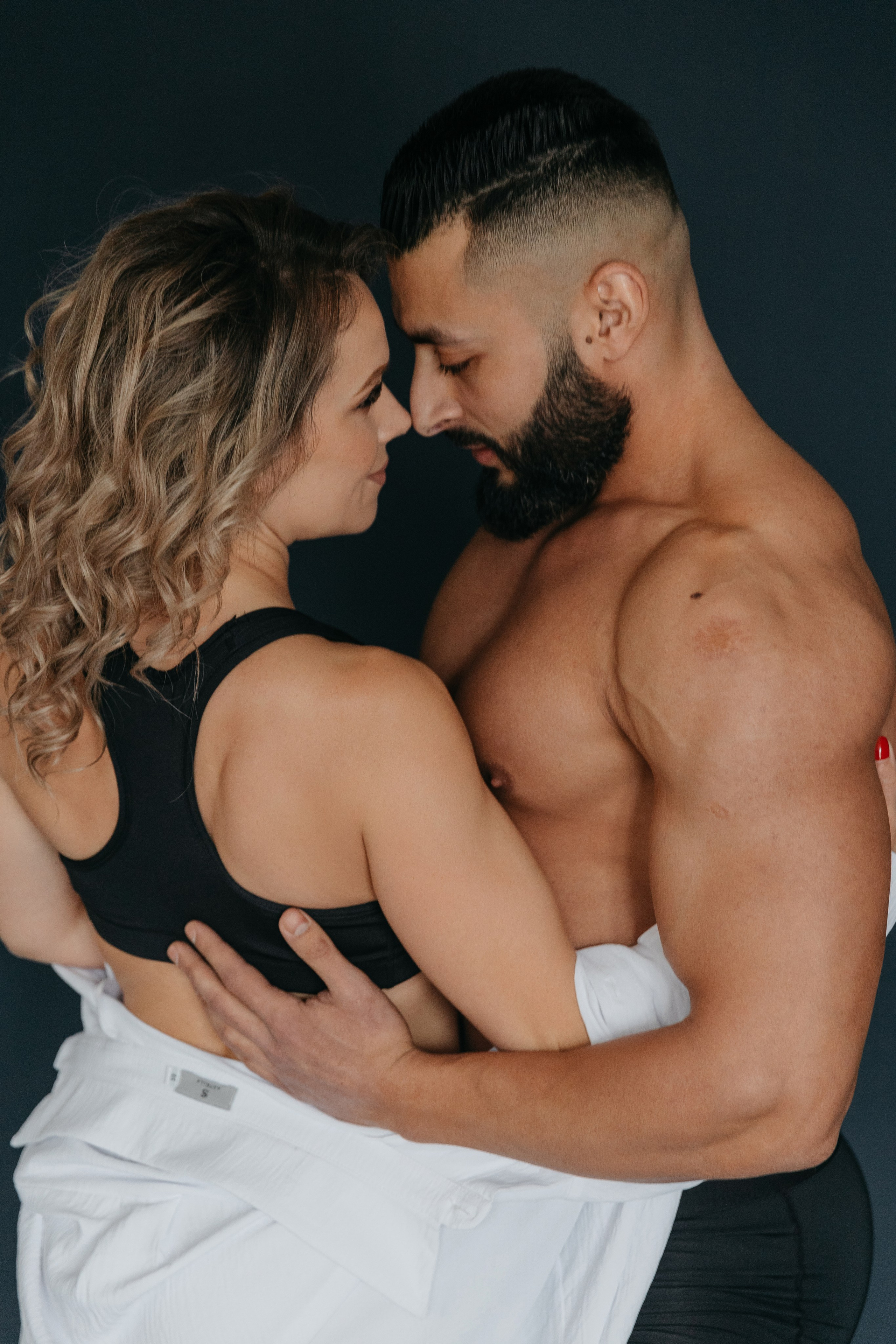 Оля и Уссама. Студия «Наше место». Дмитров. Фотограф в Твери Лагодная Яна