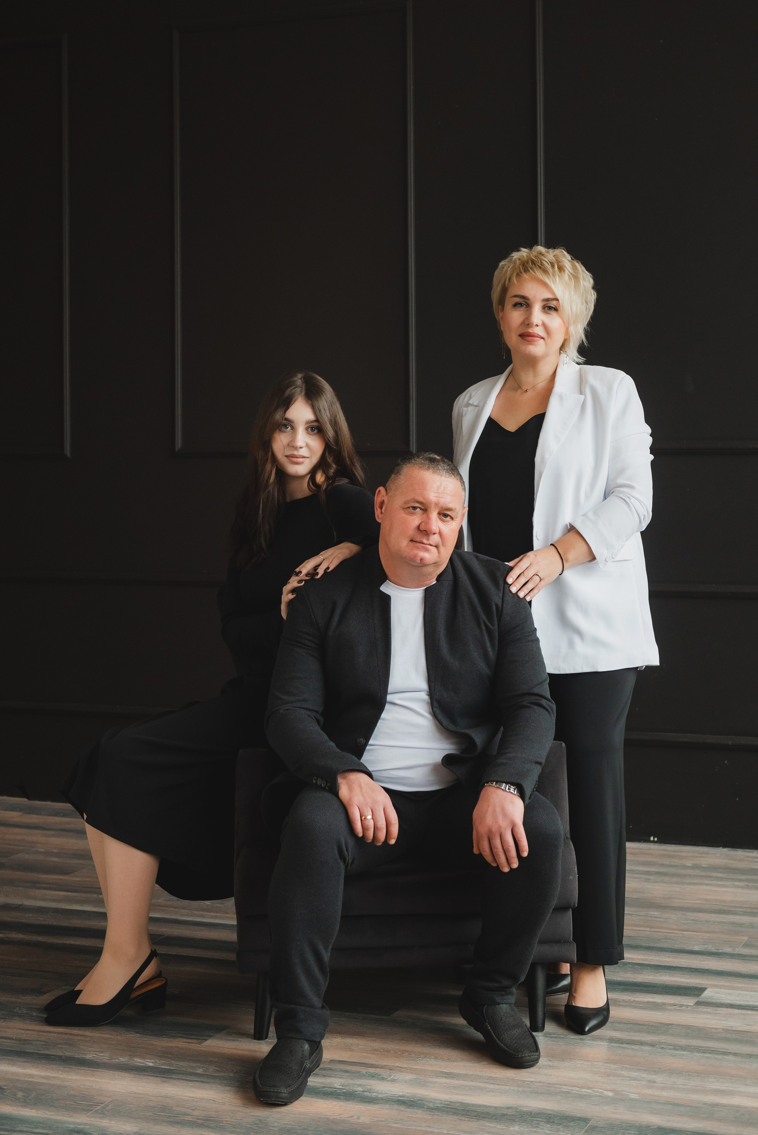 Евгений Катя и Виолетта. Семейный фотограф Ирина Сгибнева