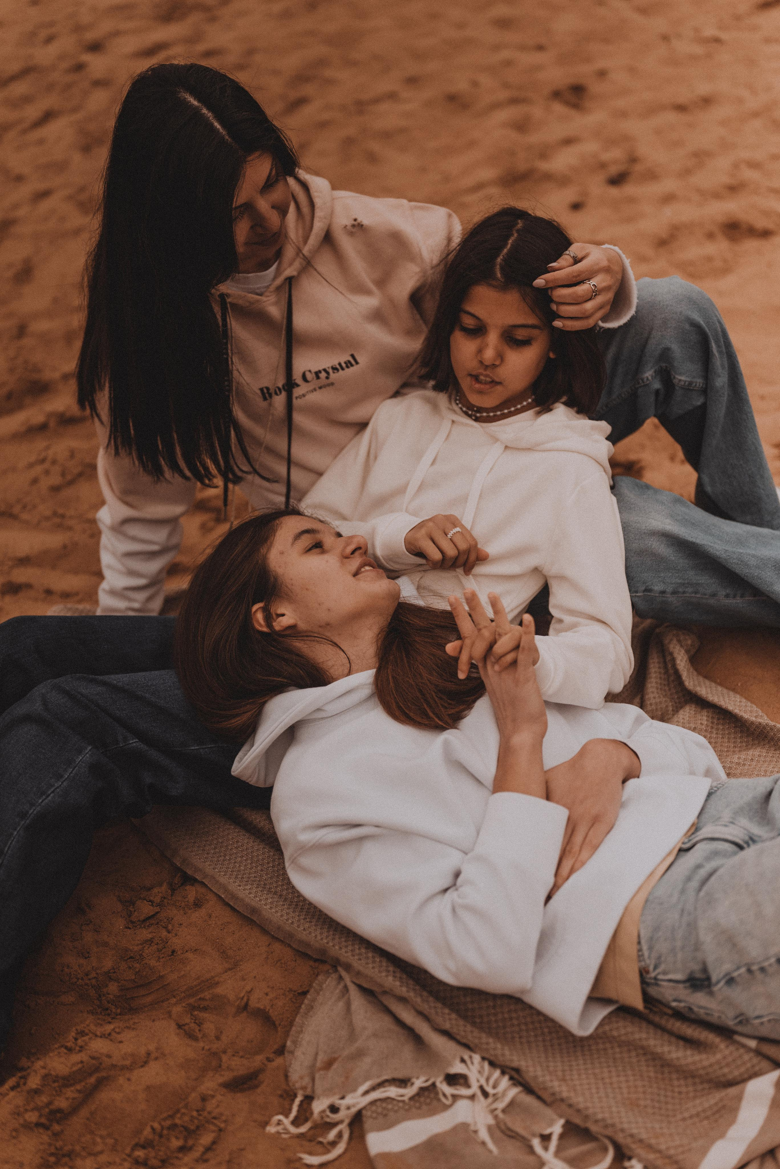 Оксана, Амина и Лиля. Фотограф Кристина Пархоменко