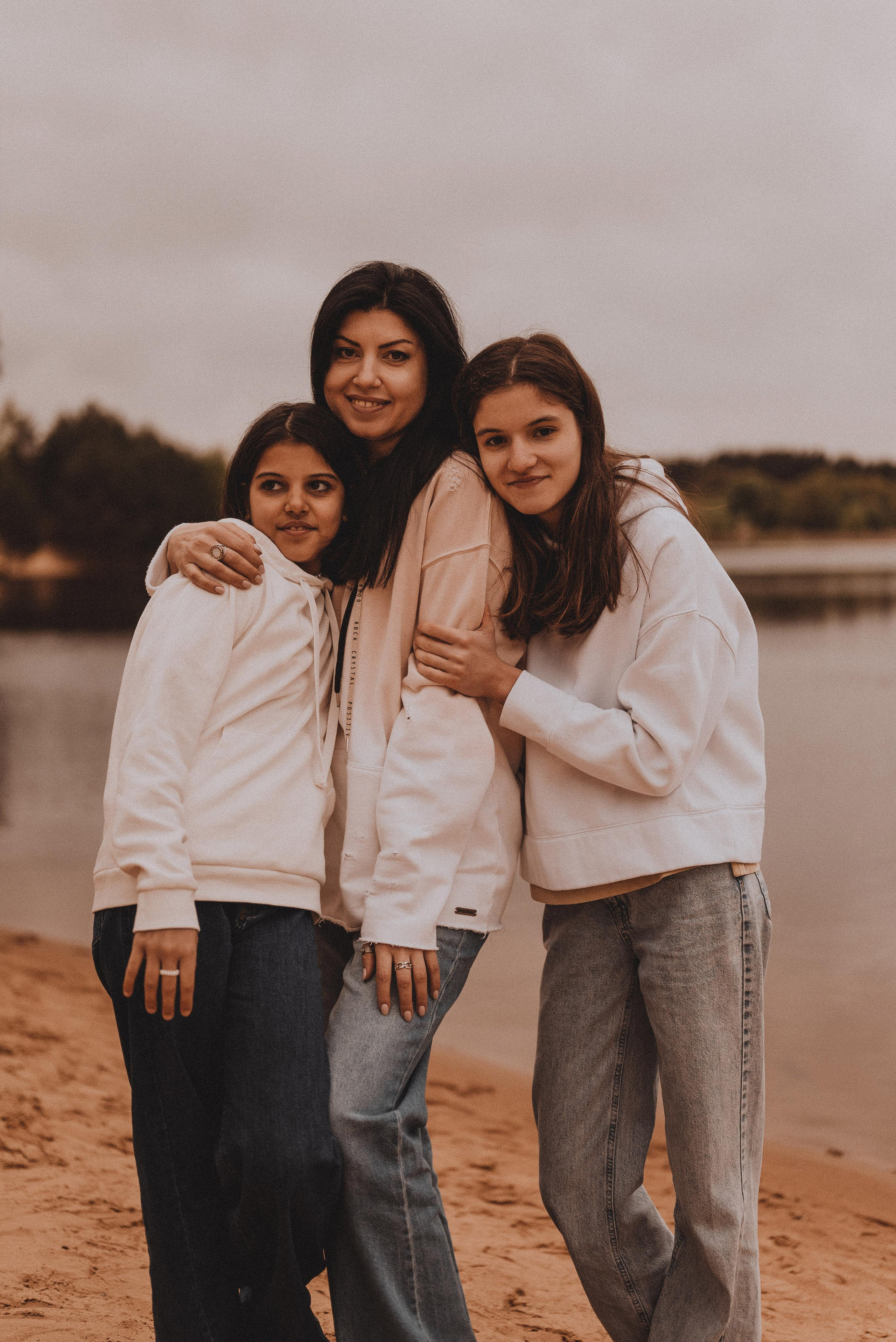 Оксана, Амина и Лиля. Фотограф Кристина Пархоменко