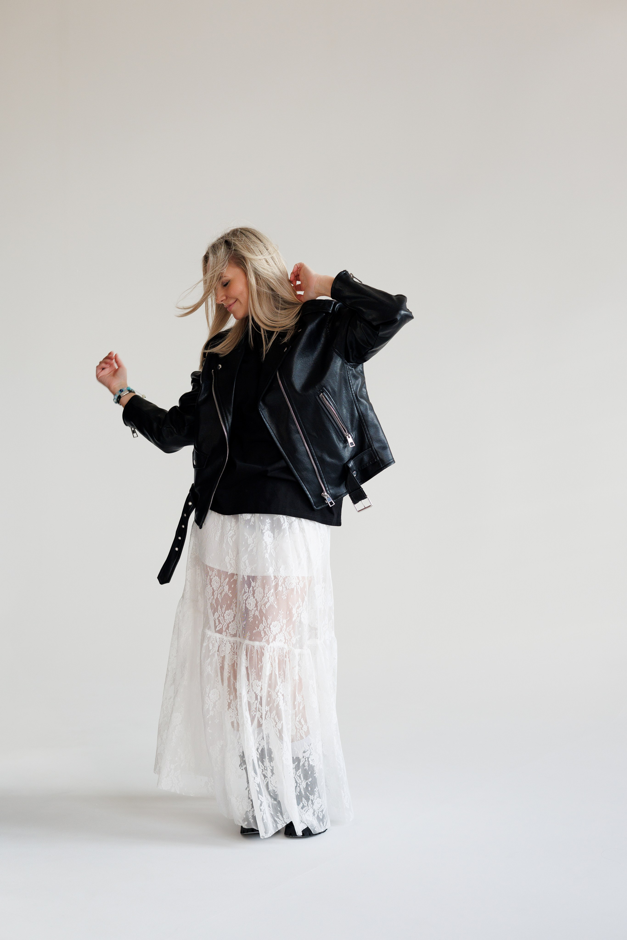 Женский портрет в студии. Фотограф Минск