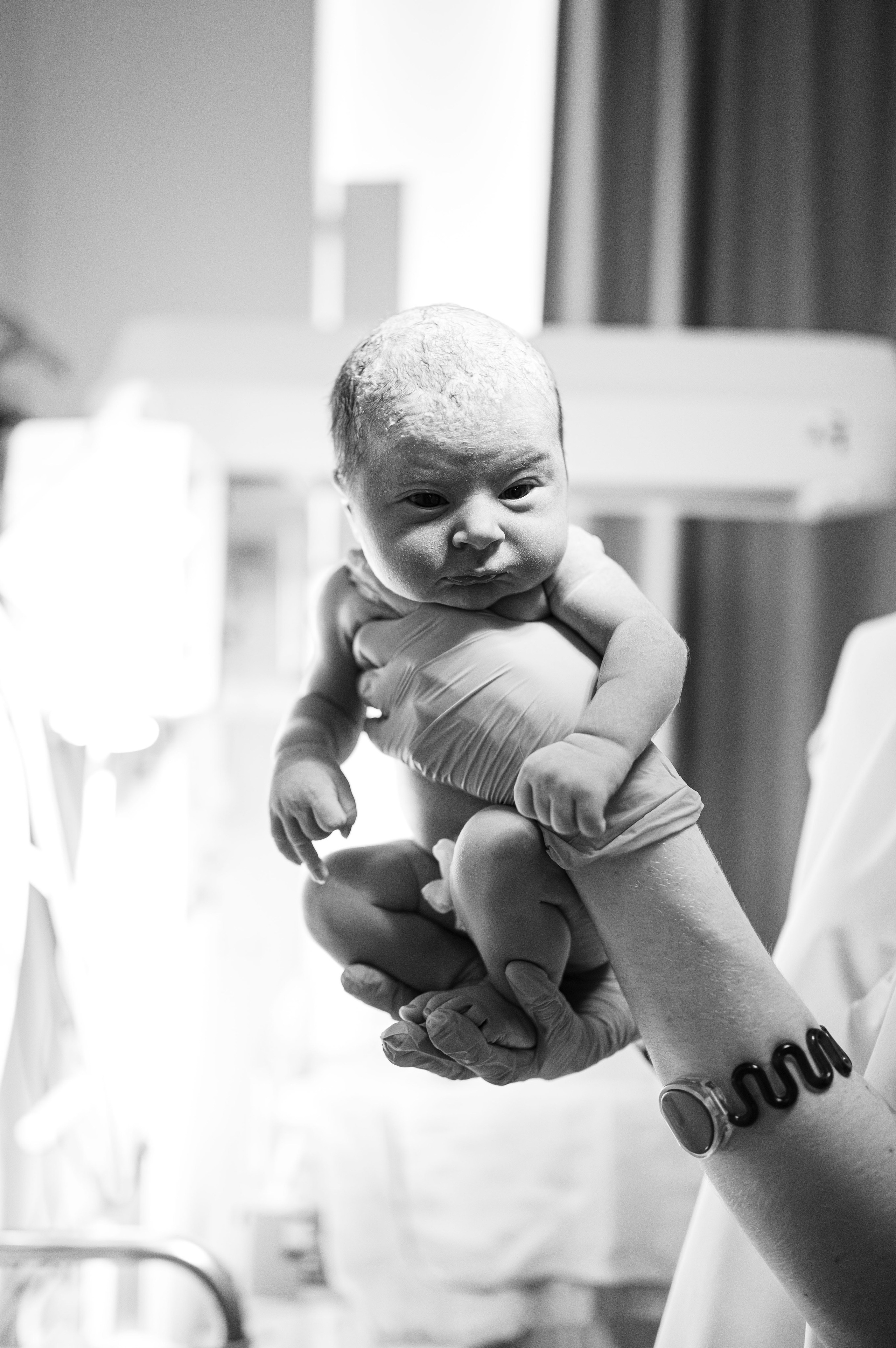 Аглая родилась. Фотограф на роды СПБ Юлия Герасимова