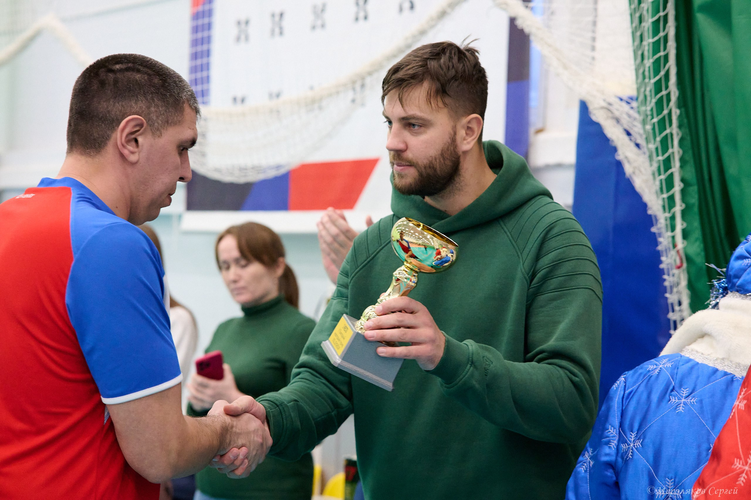 Новогодний волейбольный турнир. Ижевск. 16.12.23. Спортивный репортажный фотограф в Ижевске Сергей Мерзляков