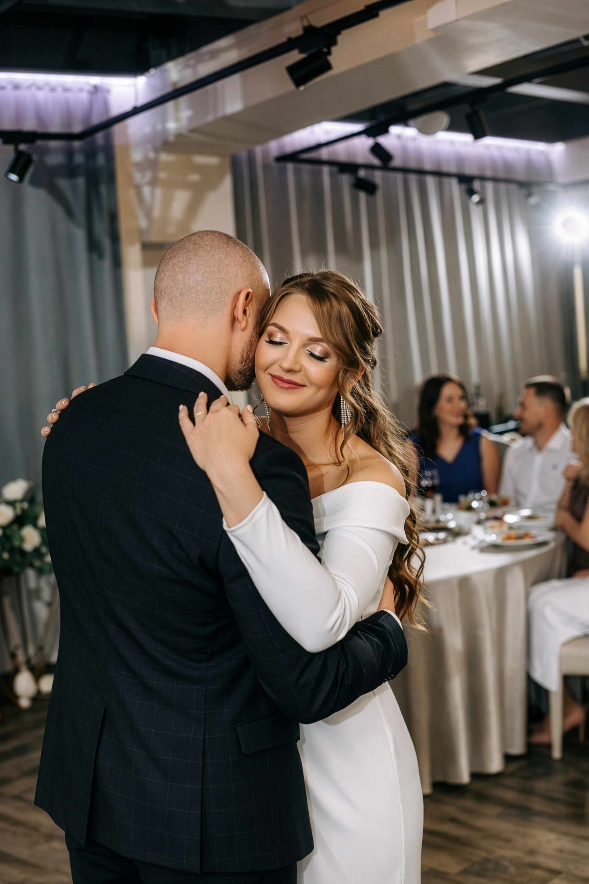 Свадебный фотограф в Екатеринбурге — Роман и Светлана: Elements и Dieci. Фотограф Дмитрий Судаков — Свадебная и репортажная съемка в Екатеринбурге и Москве