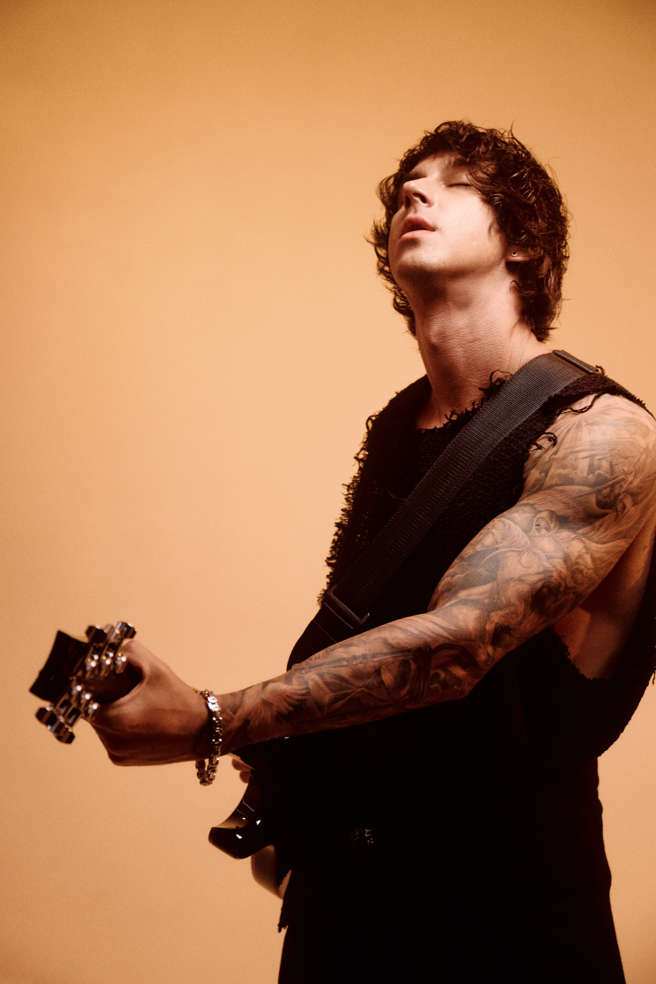 JUMP. Олег Левенков портретный и фешн фотограф