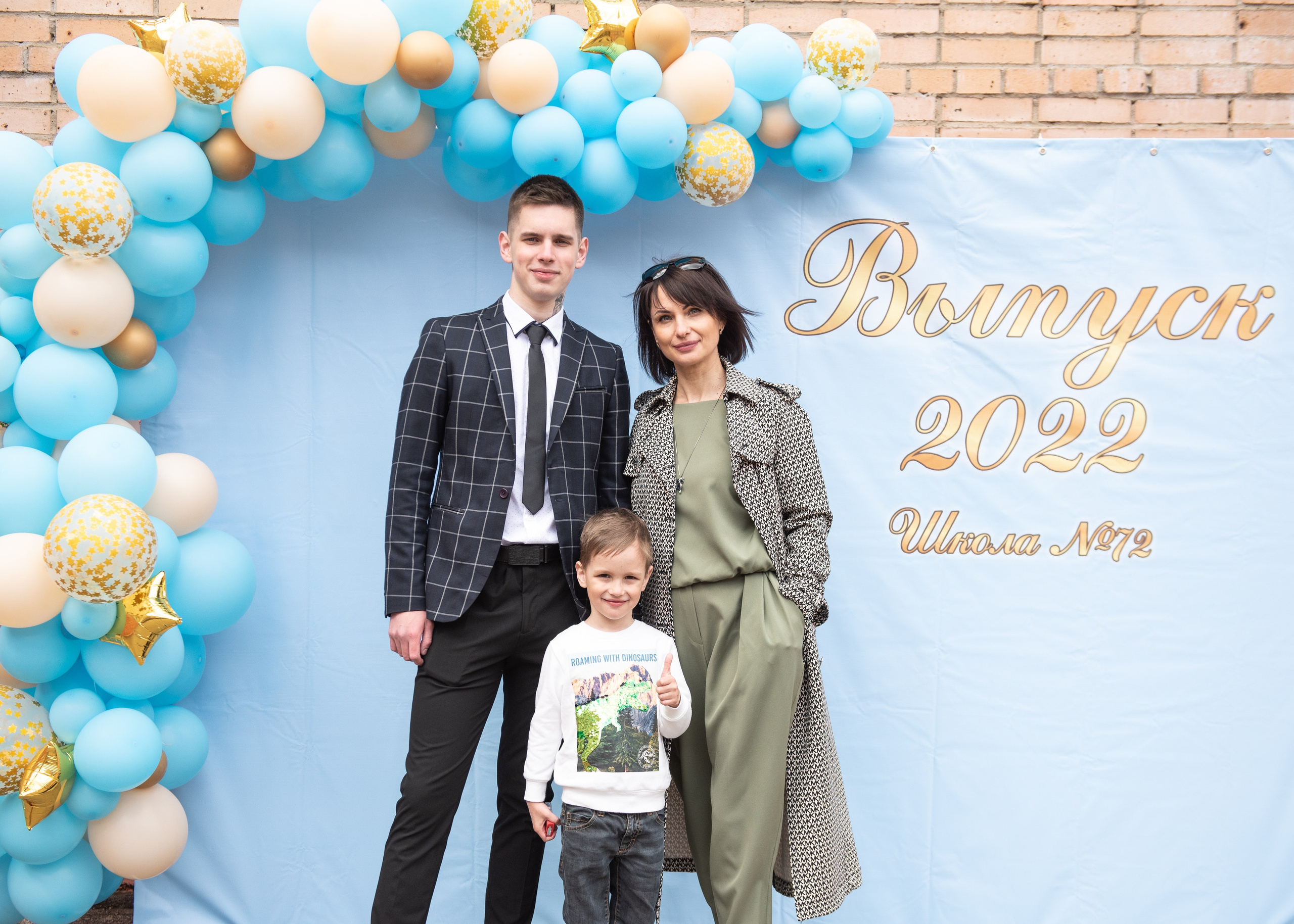 Выпускные школ. Свадебный и репортажный фотограф