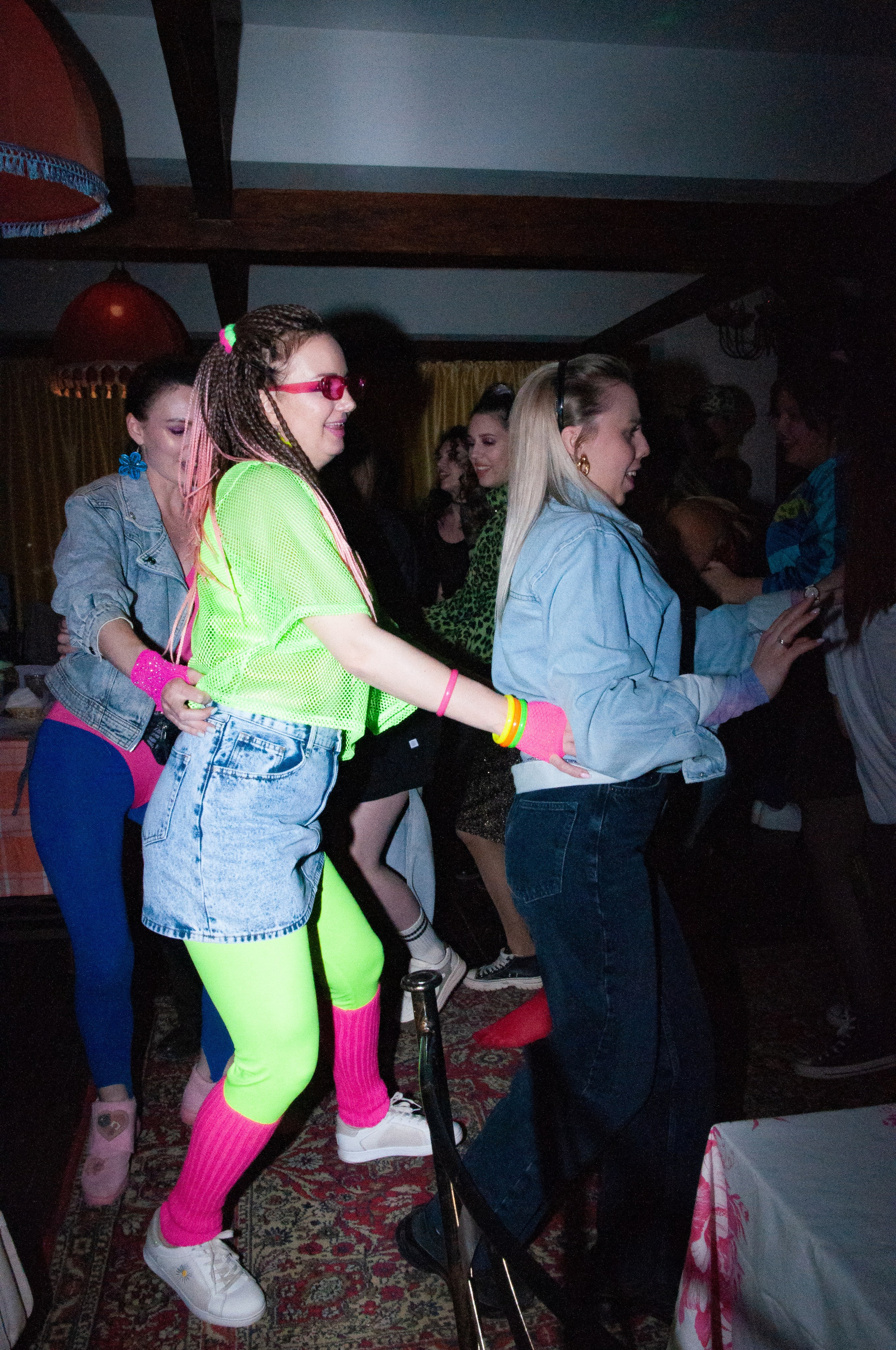 Вечеринка 90-тые. Фотограф Катя Щербина