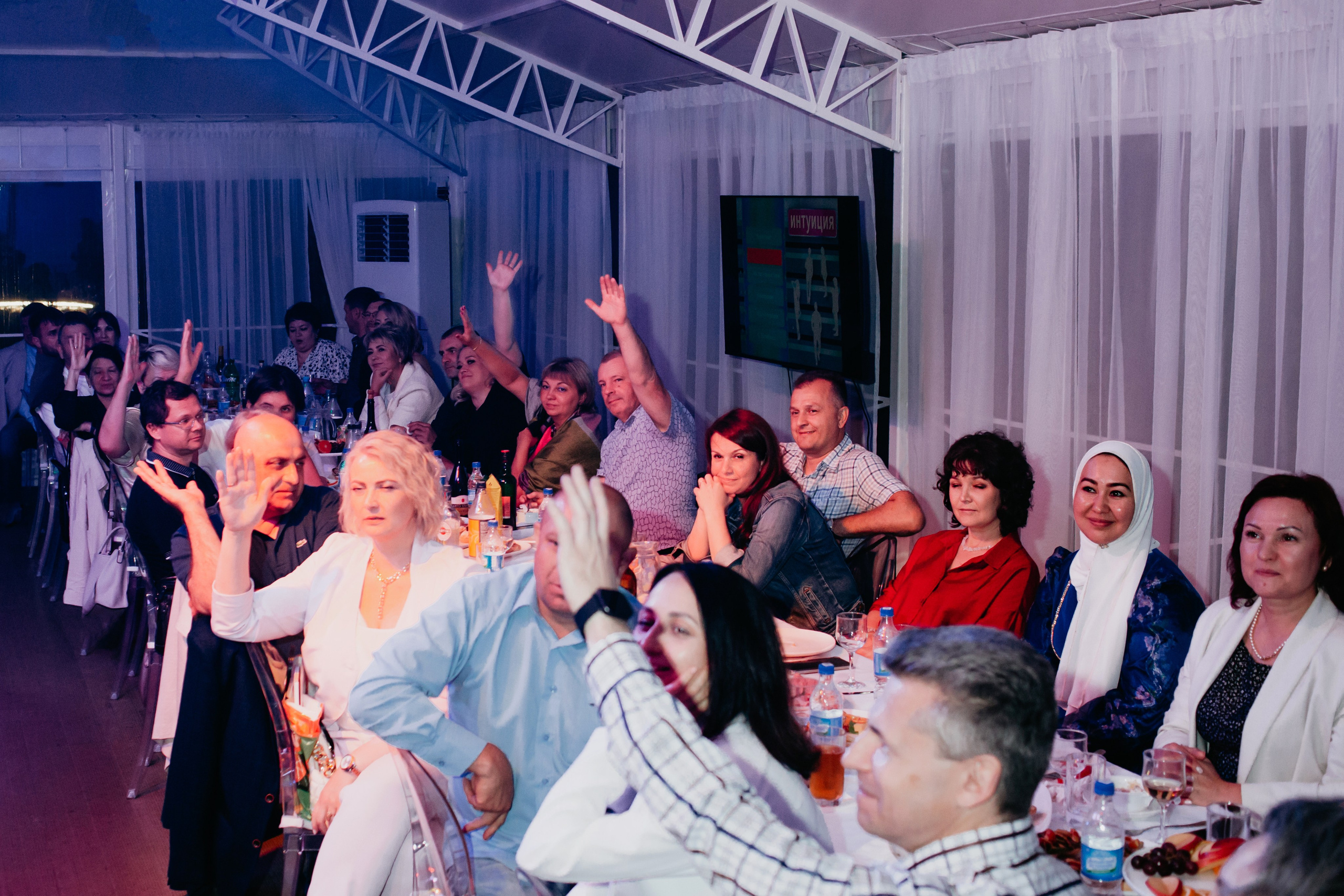 Выпускной 2025 (41 школа) 11 класс. Фотограф в Челябинске Ополихина Анна