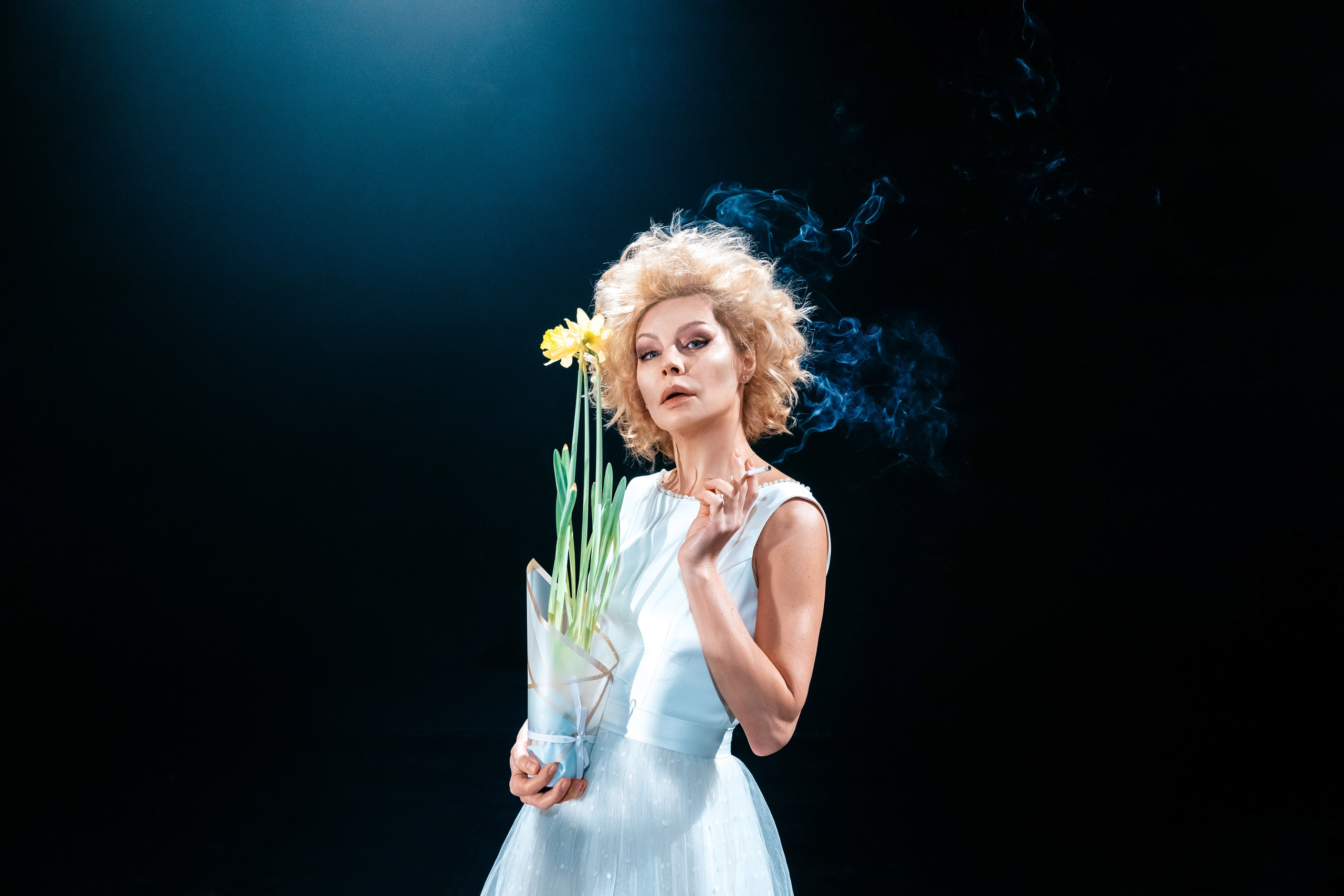 Sovremennik. Бьюти- и портретный фотограф в Москве Полли Максимова. Создаю съёмки и делаю ретушь для брендов косметики и рекламы