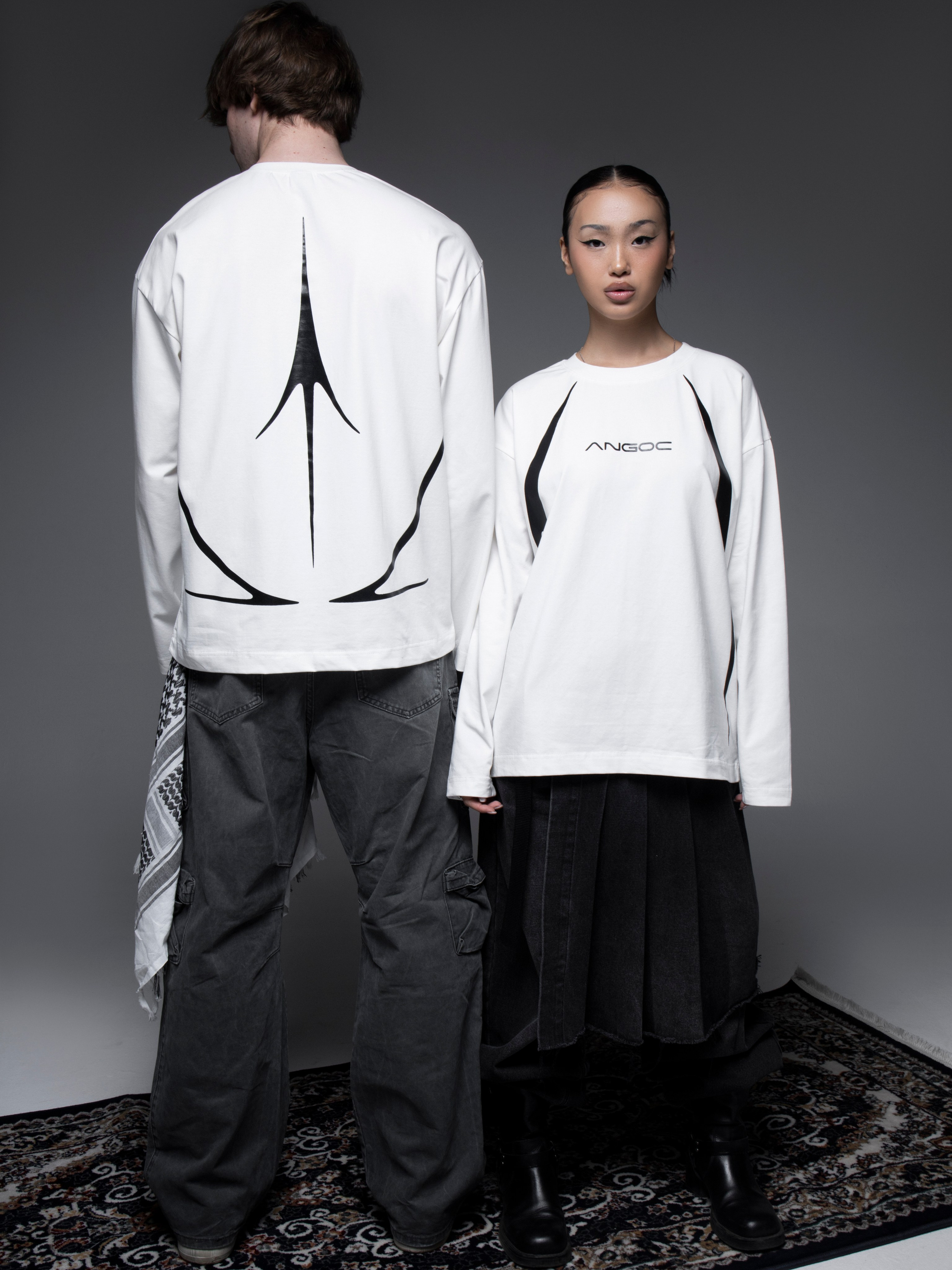 КАТАЛОГ | серый фон. RUNA production — стильные съемки для брендов