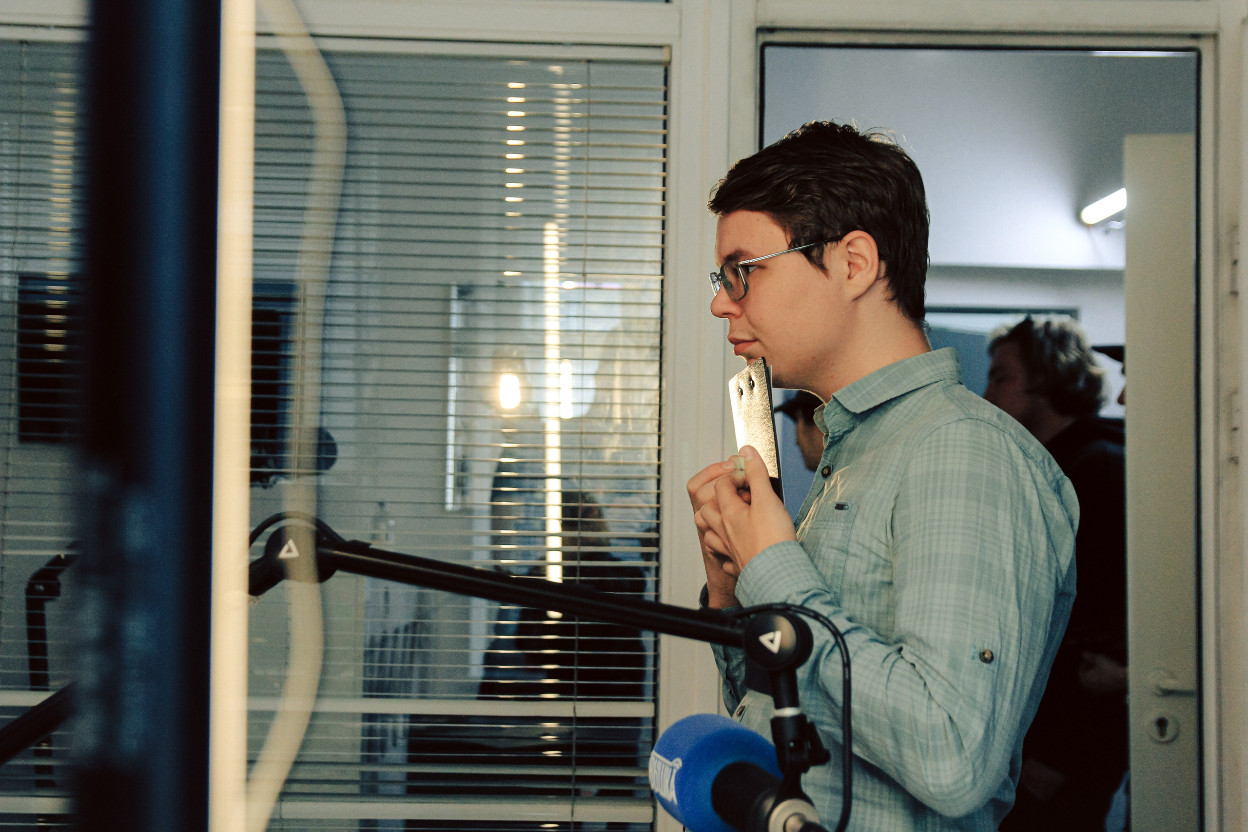 К\ф «Убавьте громкость». Главная