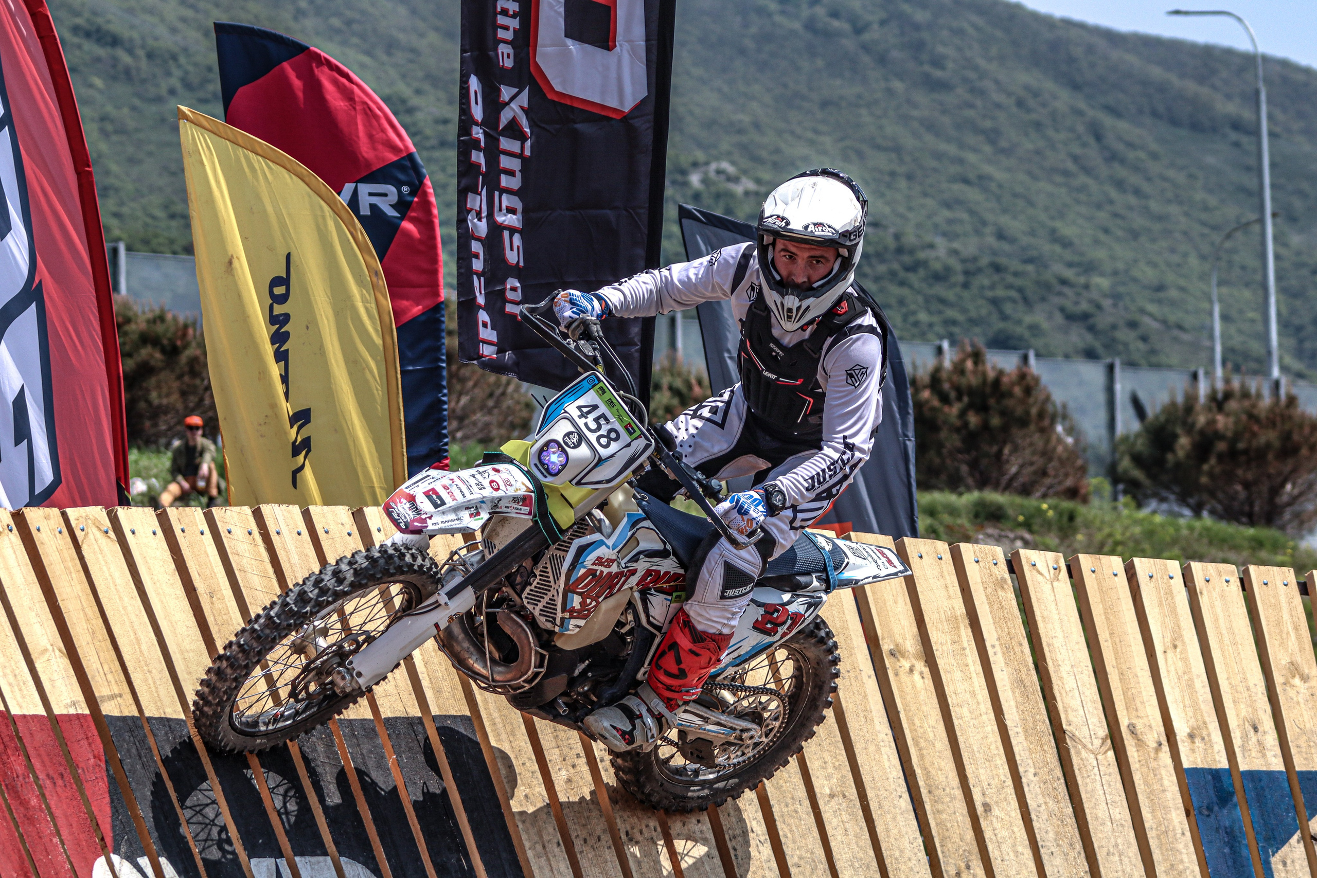Enduro. Ivaladimirovna1995.wfolio.pro