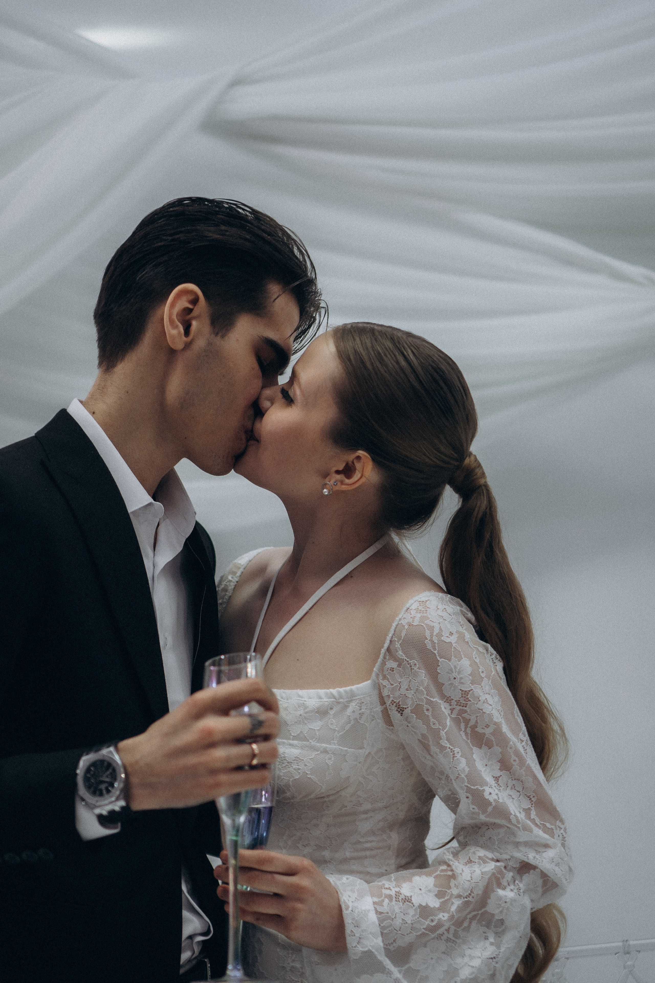 СВАДЕБНАЯ СЬЕМКА СБОРОВ В ОТЕЛЕ И ВЫЕЗД НА ЦЕРЕМОНИЮ (СНЯТО В СИБИРЕ В НИЖНЕВАРТОВСКЕ). Профессиональный фотограф, Санкт-Петербург — Виктория Богомолова