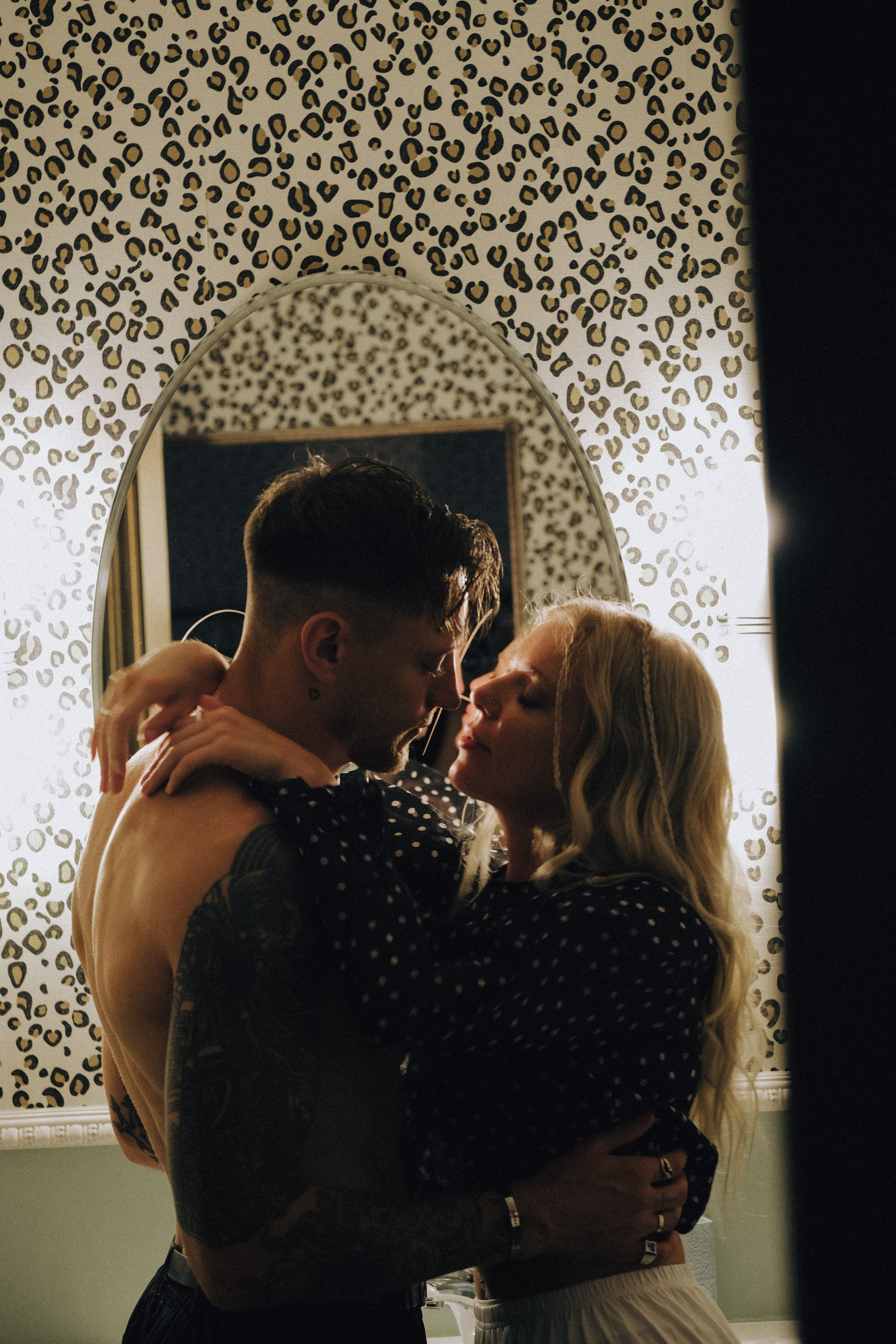 СВАДЕБНАЯ СЬЕМКА С КАБРИОЛЕТОМ В САНТК-ПЕТЕРБУРГЕ НА ПЕТРОГРАДКЕ В ОТЕЛЕ ПАНОРАМИКА. Профессиональный фотограф, Санкт-Петербург — Виктория Богомолова