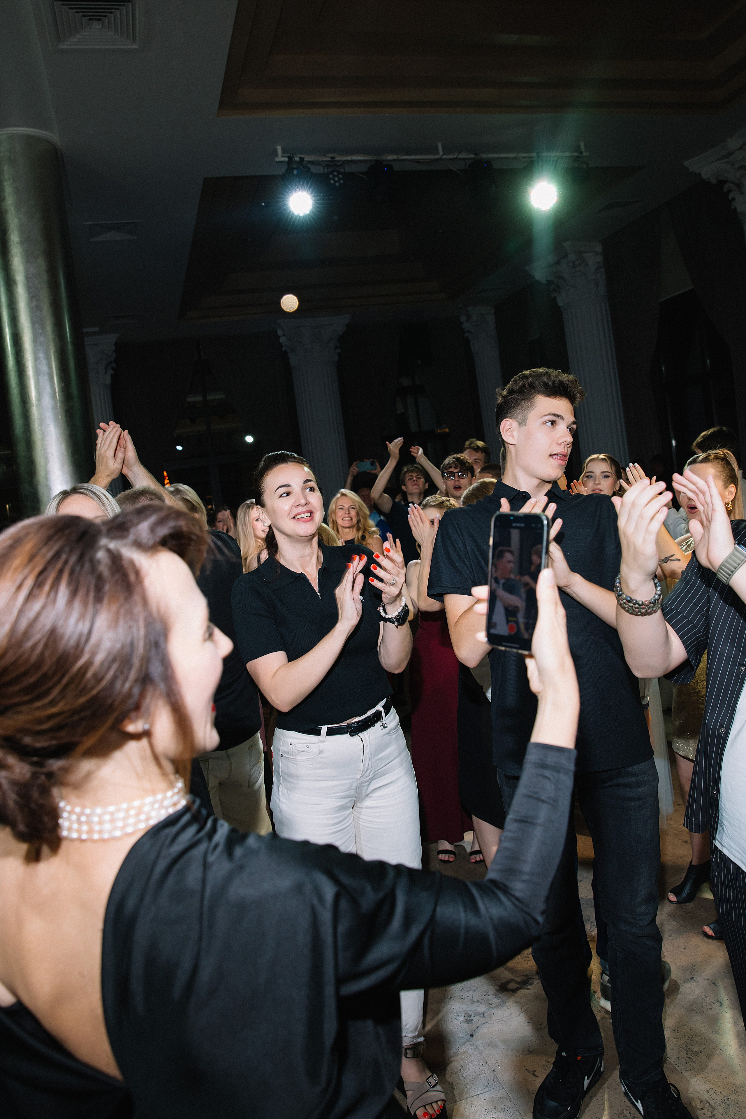 11 класс Гимназия 82. Фотограф и Видеограф в Краснодаре Юлия Солодченко