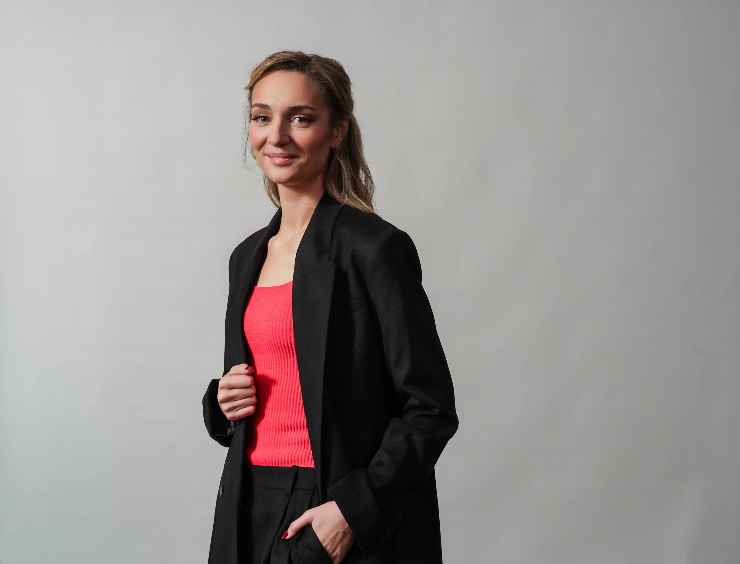 Корпоративные портреты сотрудников. Свадебный и семейный фотограф в Омске Белозерова Александра