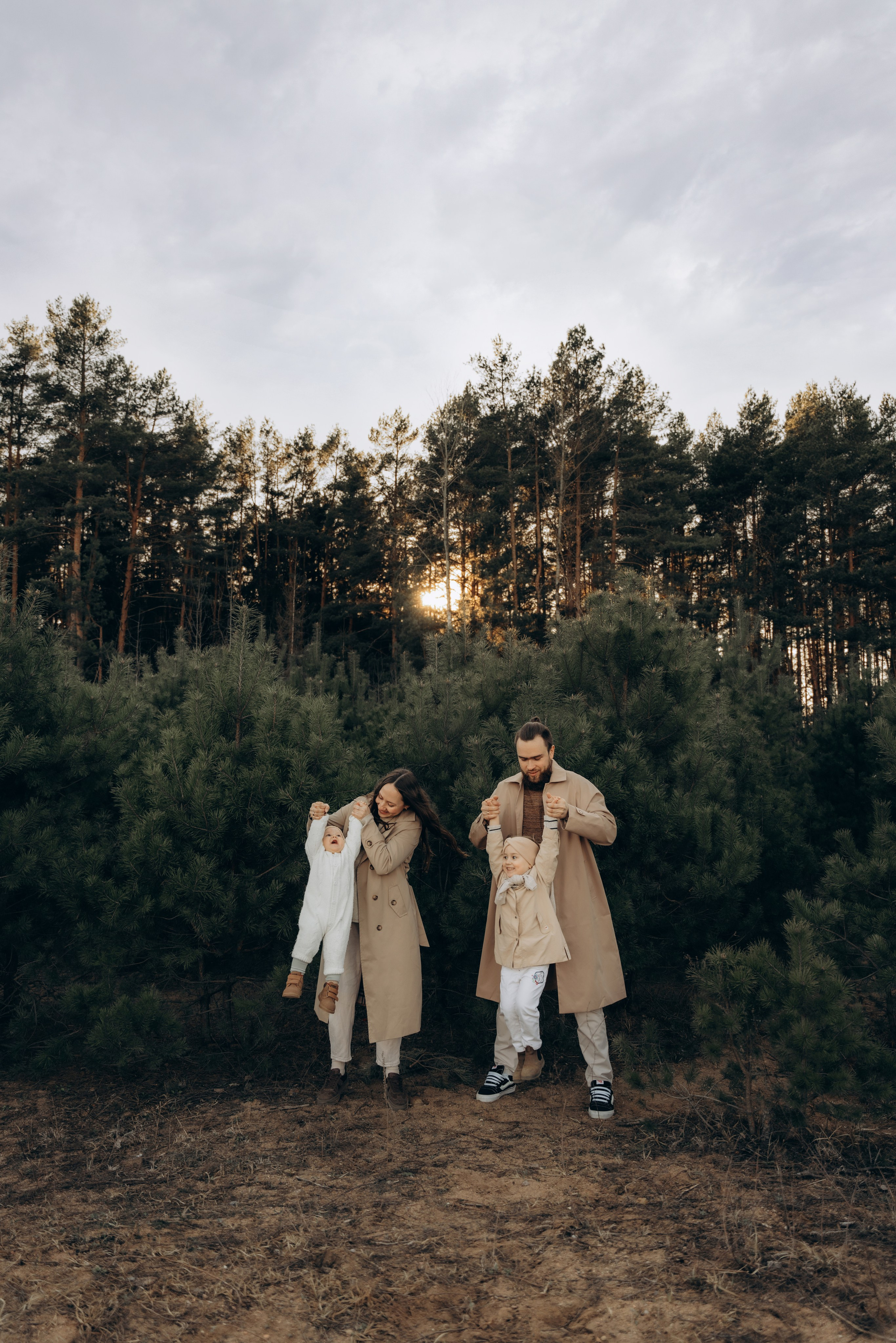 Катя, Рома, Ева и Лика. Фотограф Мария Миллс | Минск