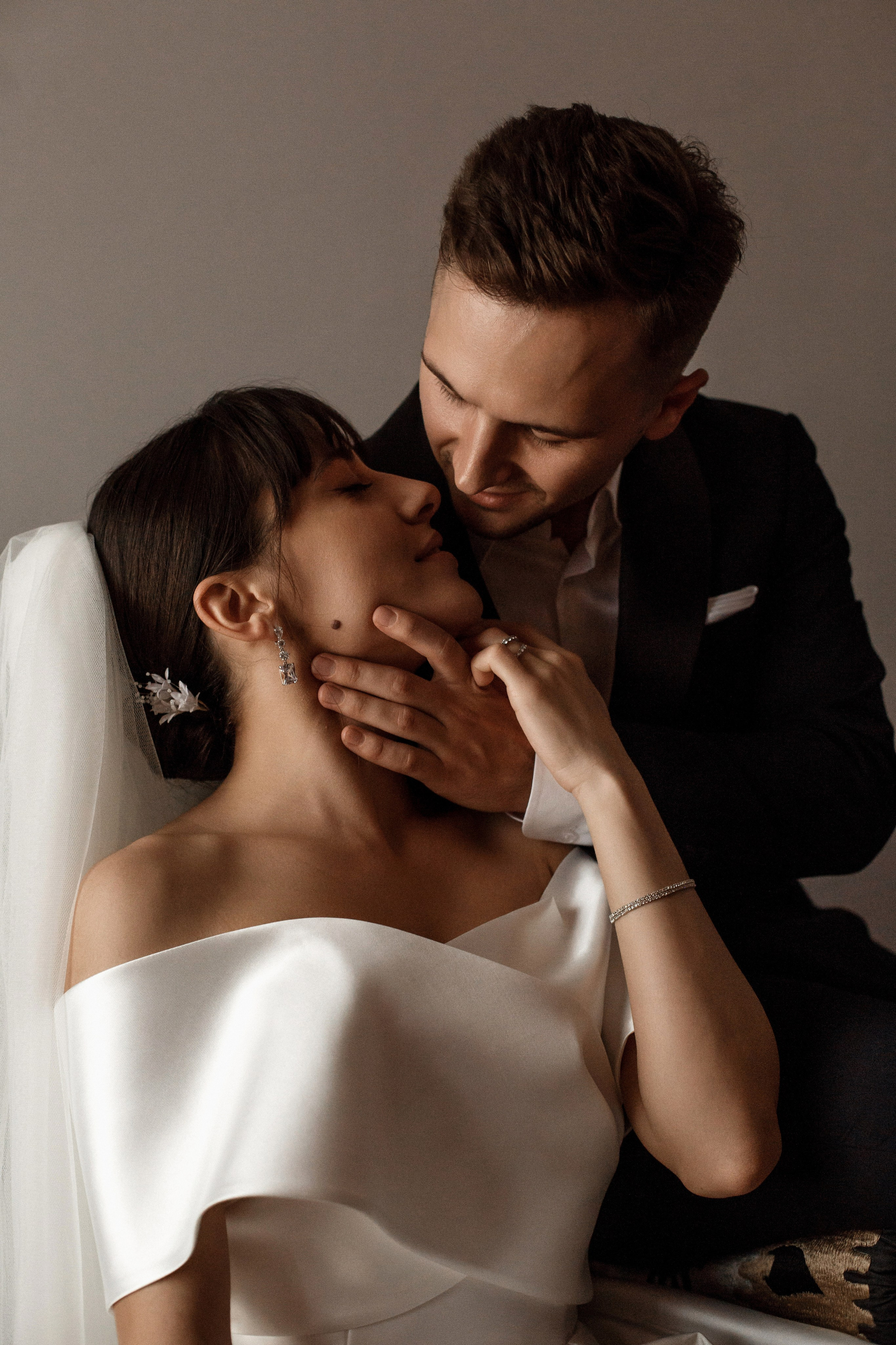 Свадьба на катере. Свадебный фотограф в Санкт-Петербурге Вика Стукачева