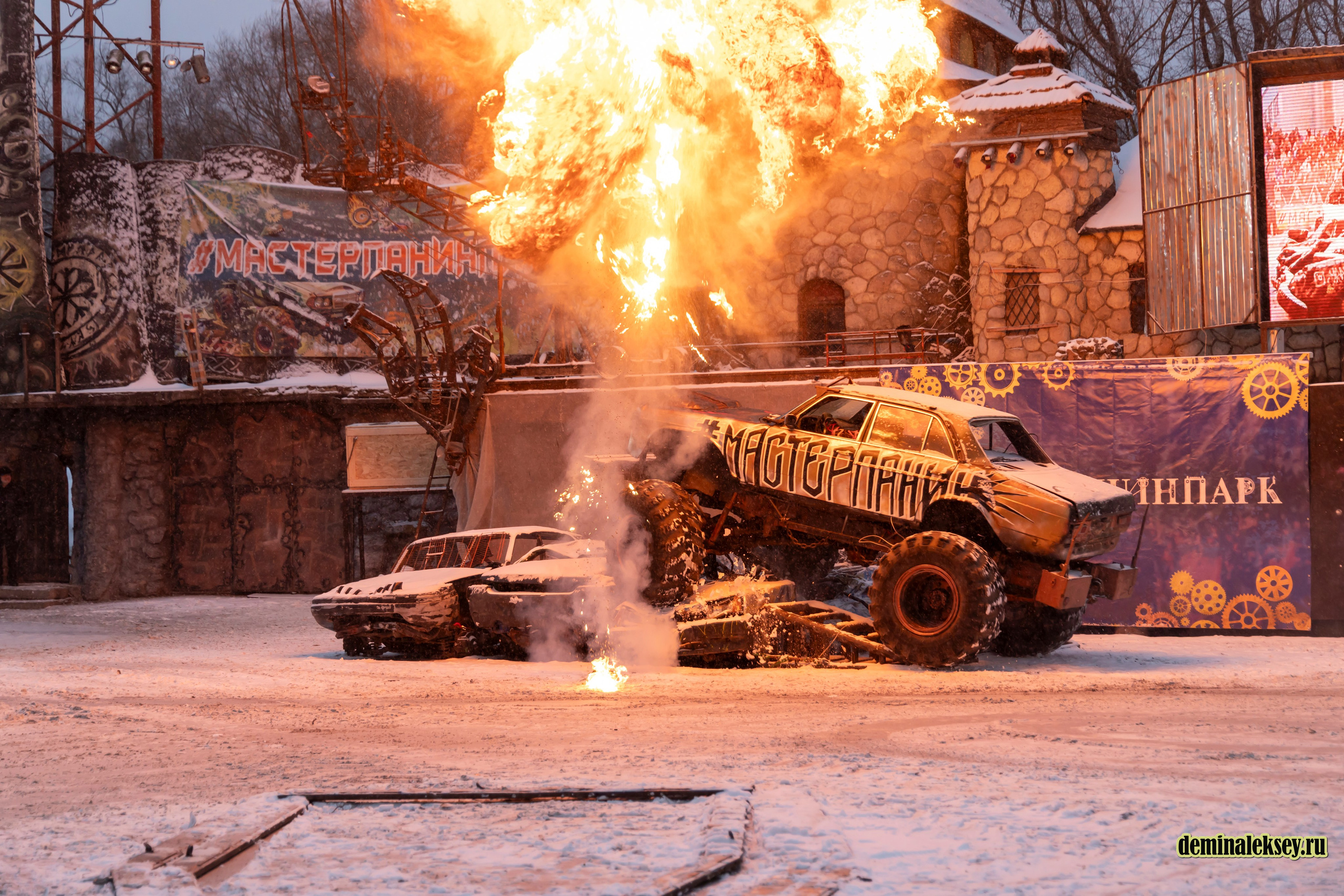 Танки против Монстр-Траков. Репортажный, семейный и студийный фотограф в Москве Демин Алексей