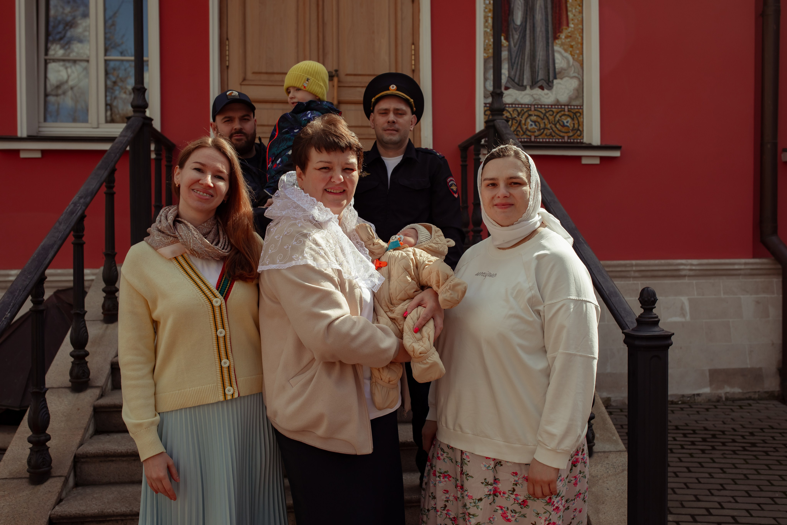 Крещение в светлом Храме. Семейный и детский фотограф в Москве Дорогова Екатерина