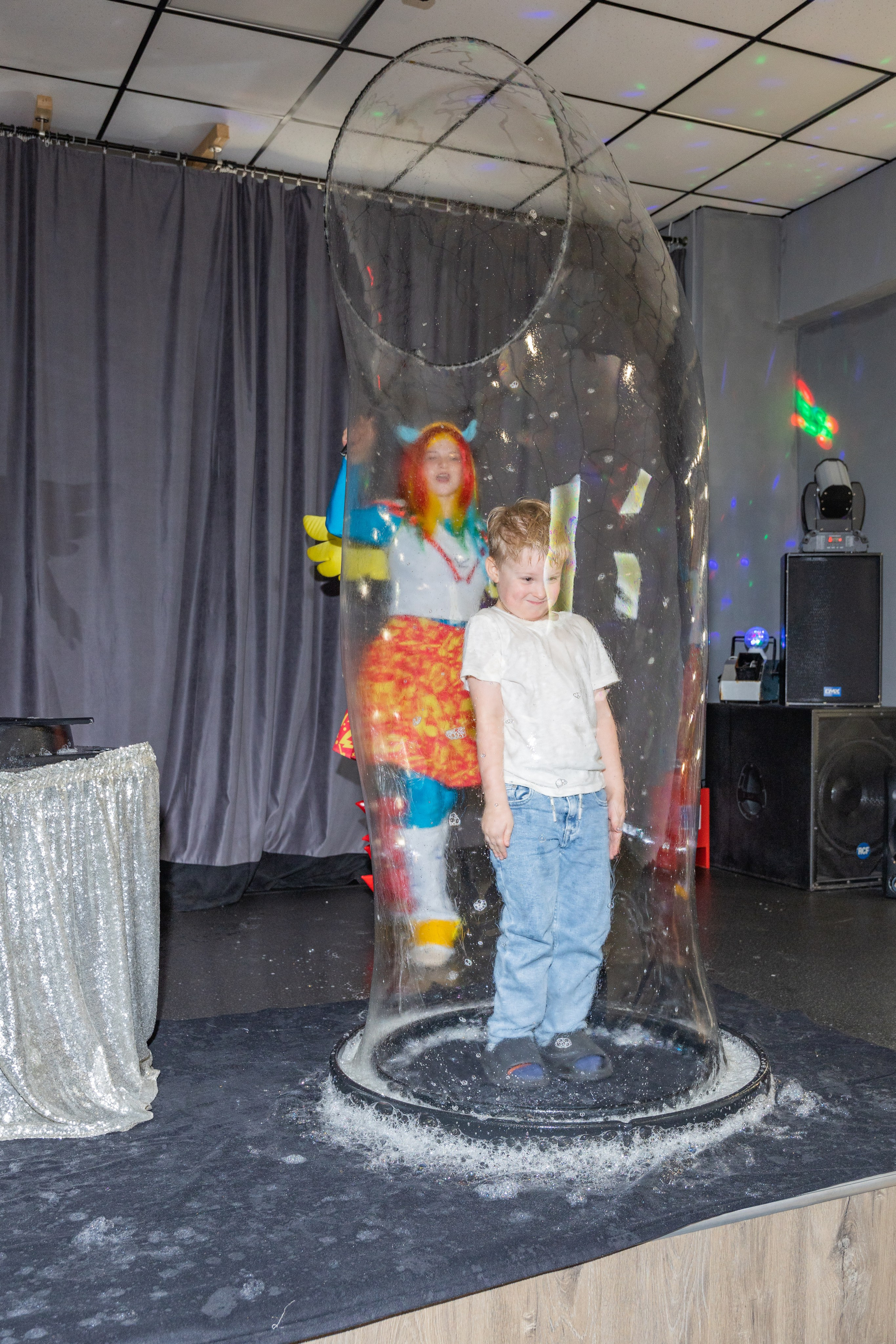 День Рождение Есении в Rabbit Holl. Выпускные альбомы во Владивостоке