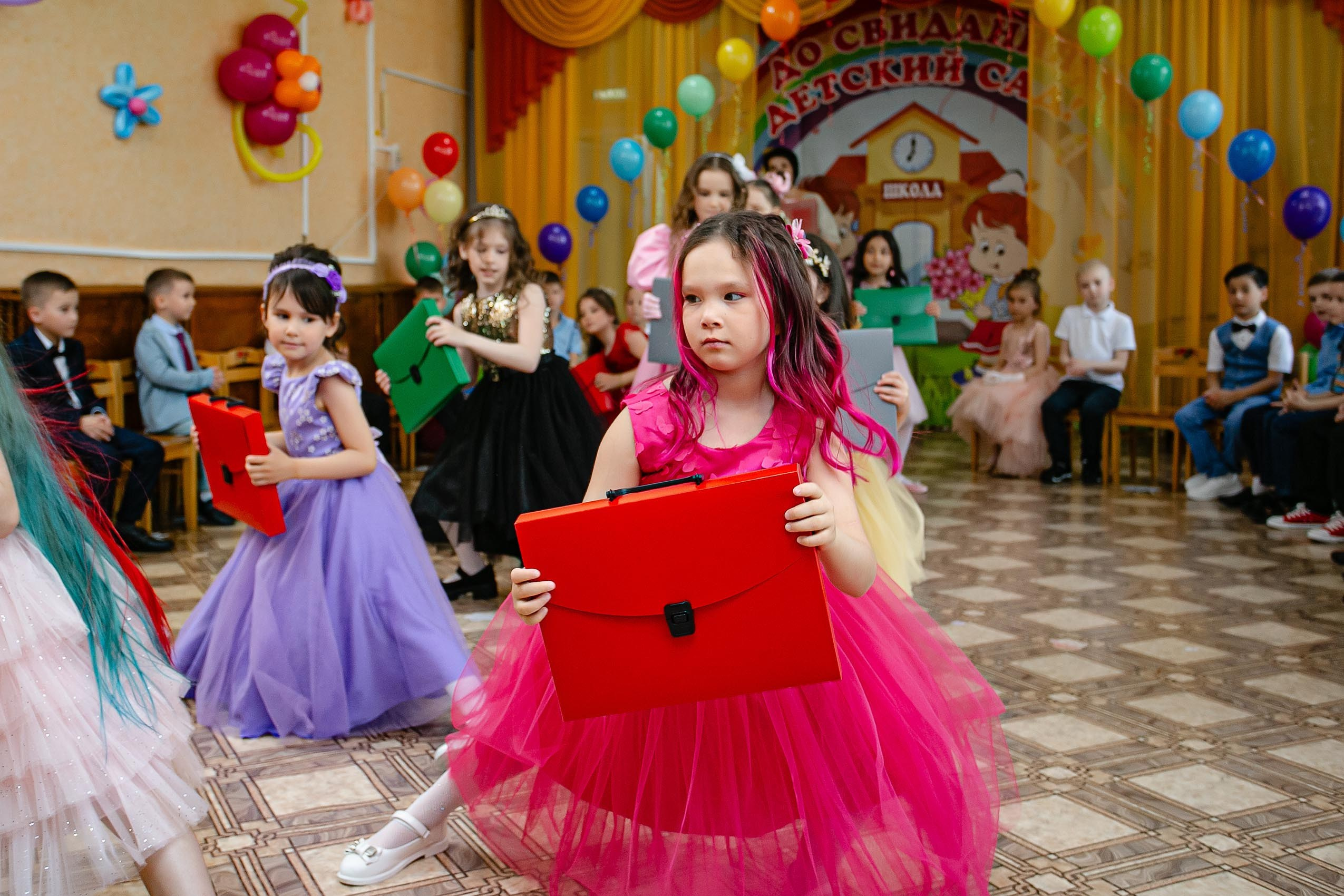 29.5.25 Выпускной в Саду. Владивосток семейный фотограф Александр Степанов