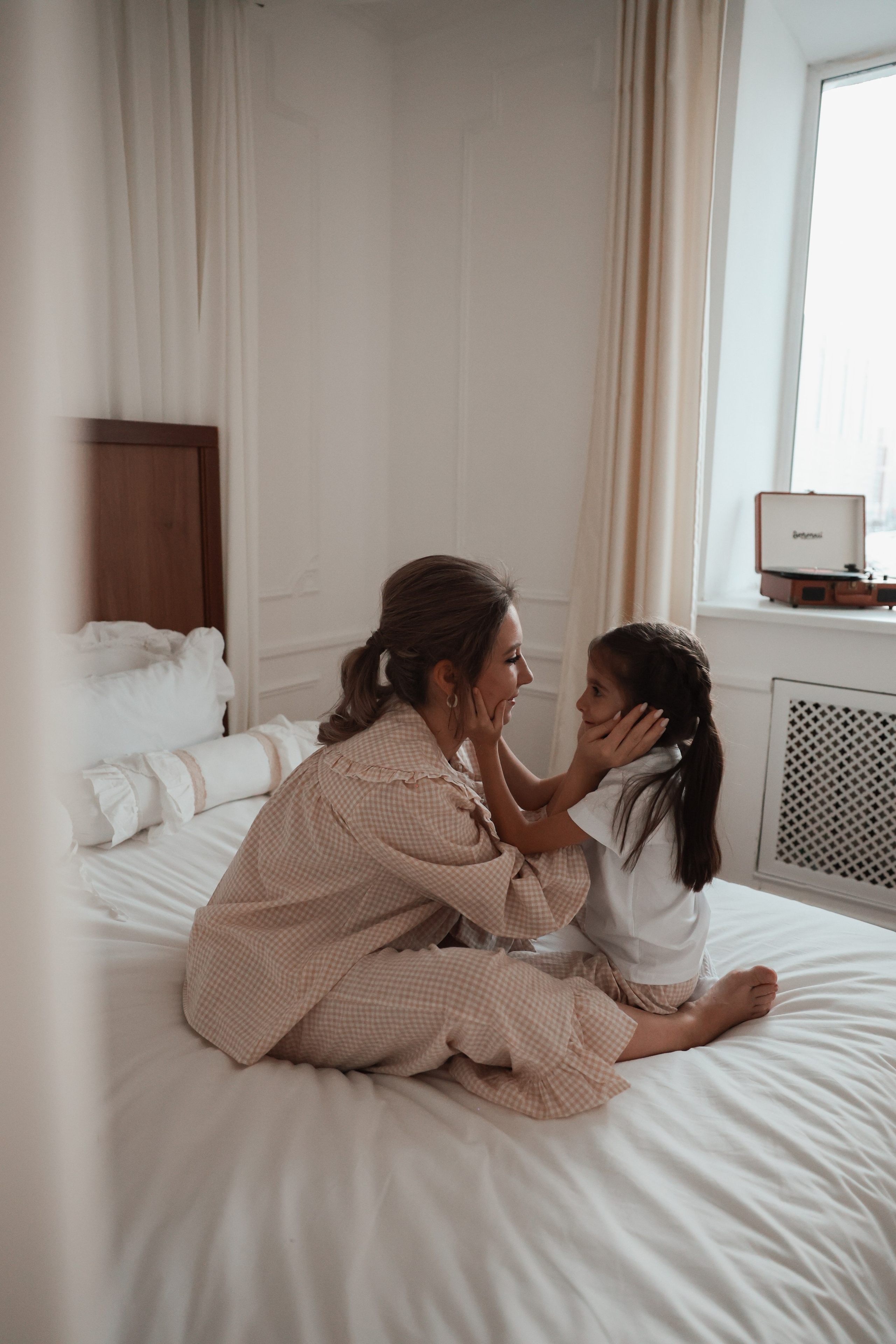 Рождественская история. Яна и Ева. Ваш семейный newborn и lifestyle фотограф в СПБ Наталья Журавлева