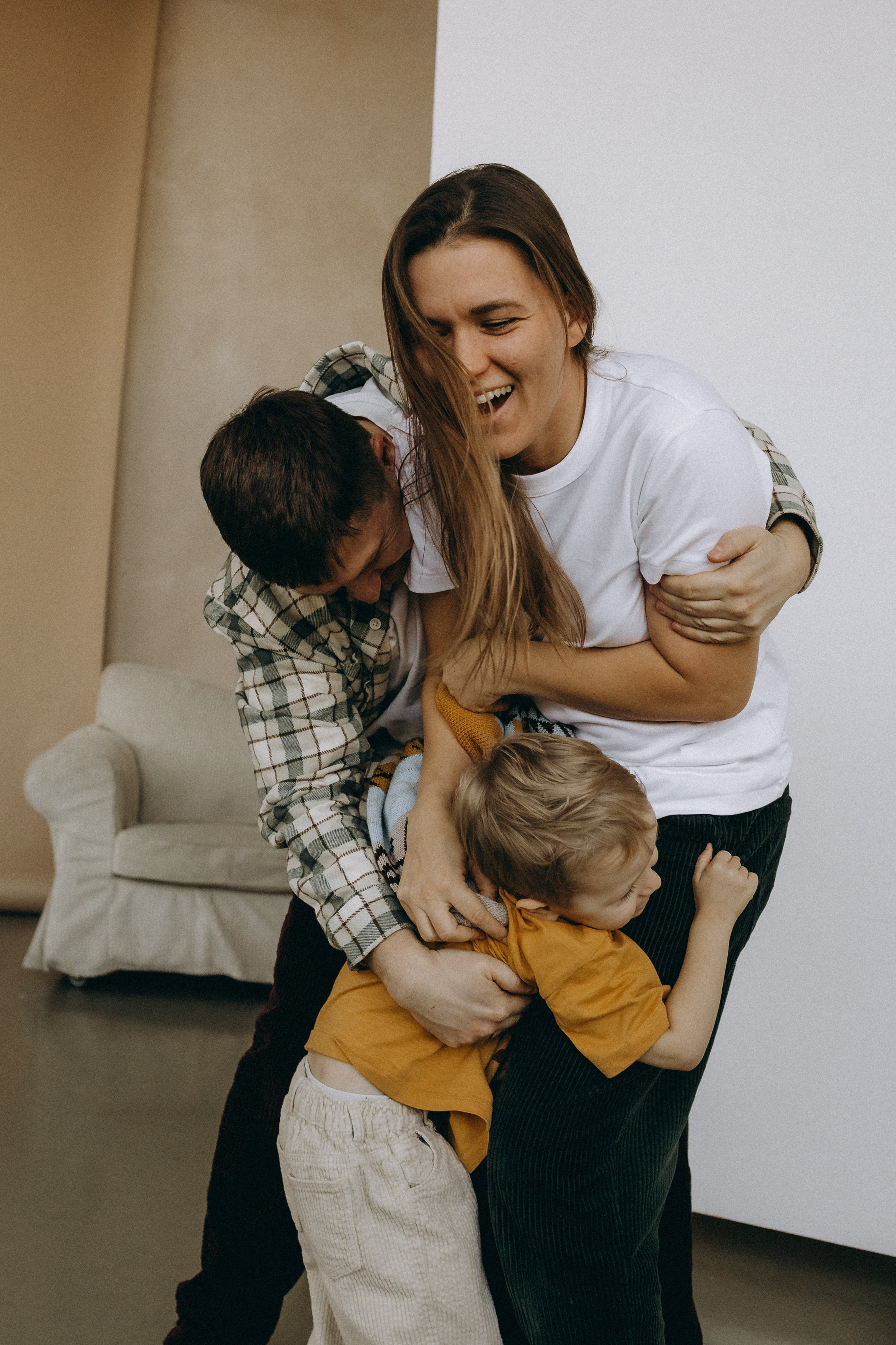 Наташа, Леня, Дима. Главная