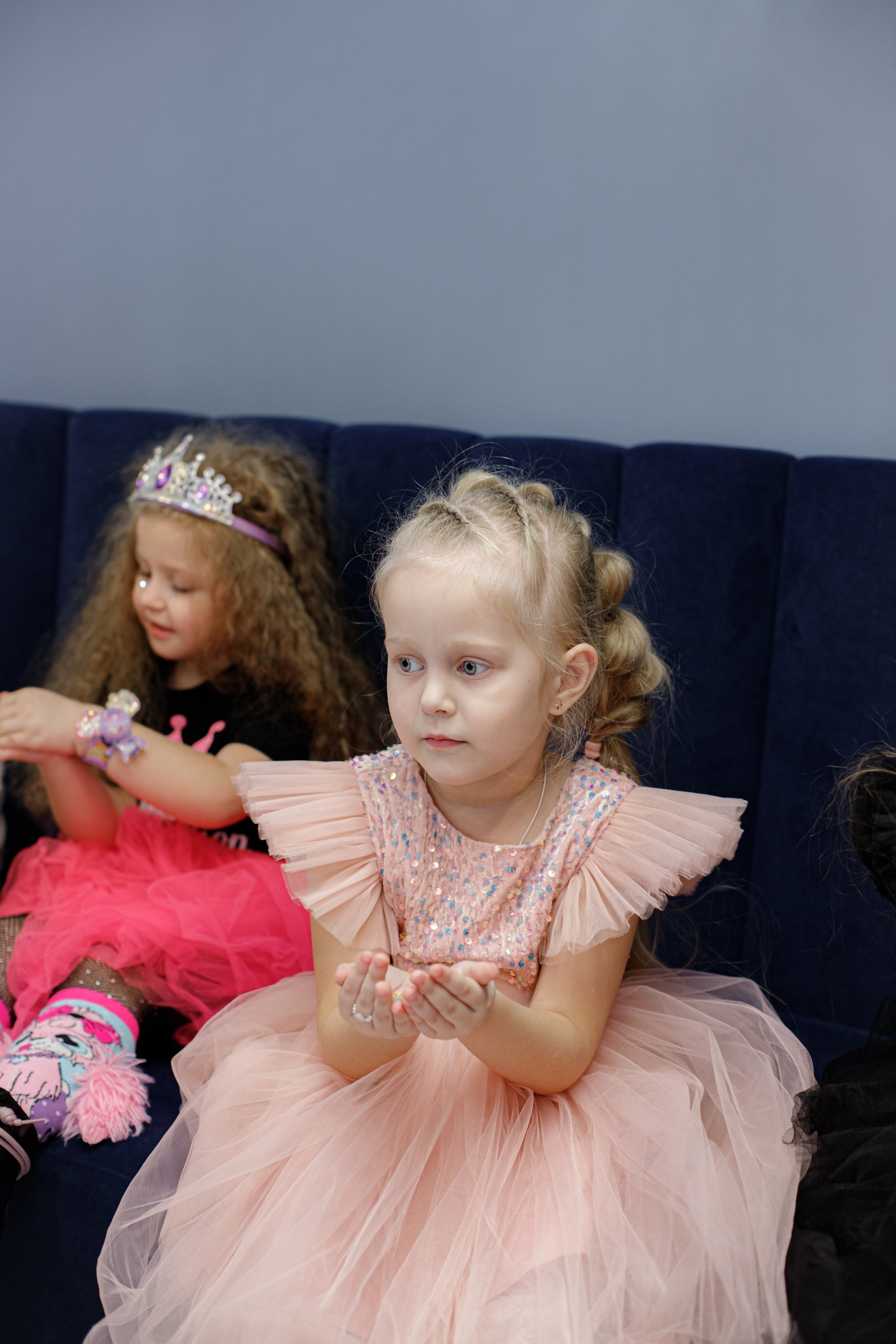 ASIA'S BIRTHDAY PARTY. Photokarish