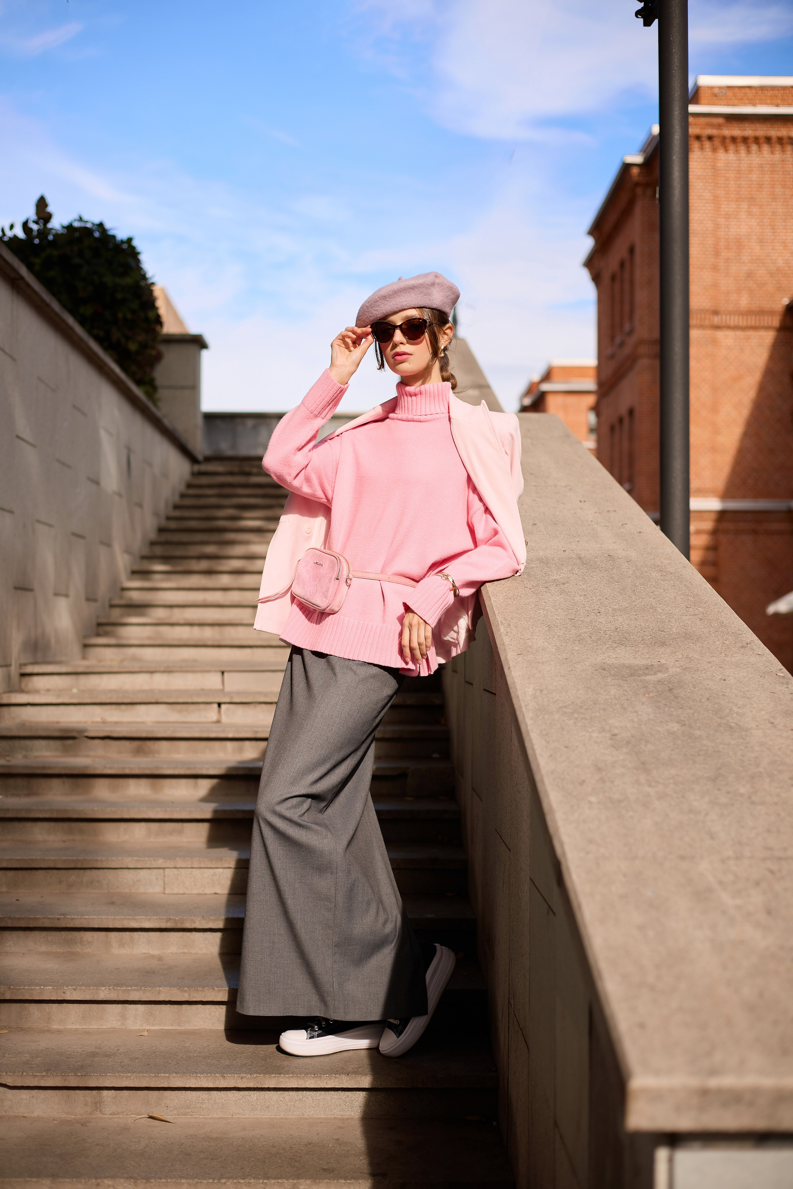 Стилизация съёмок на улице. Фешн и персональный стилист в Париже и Москве