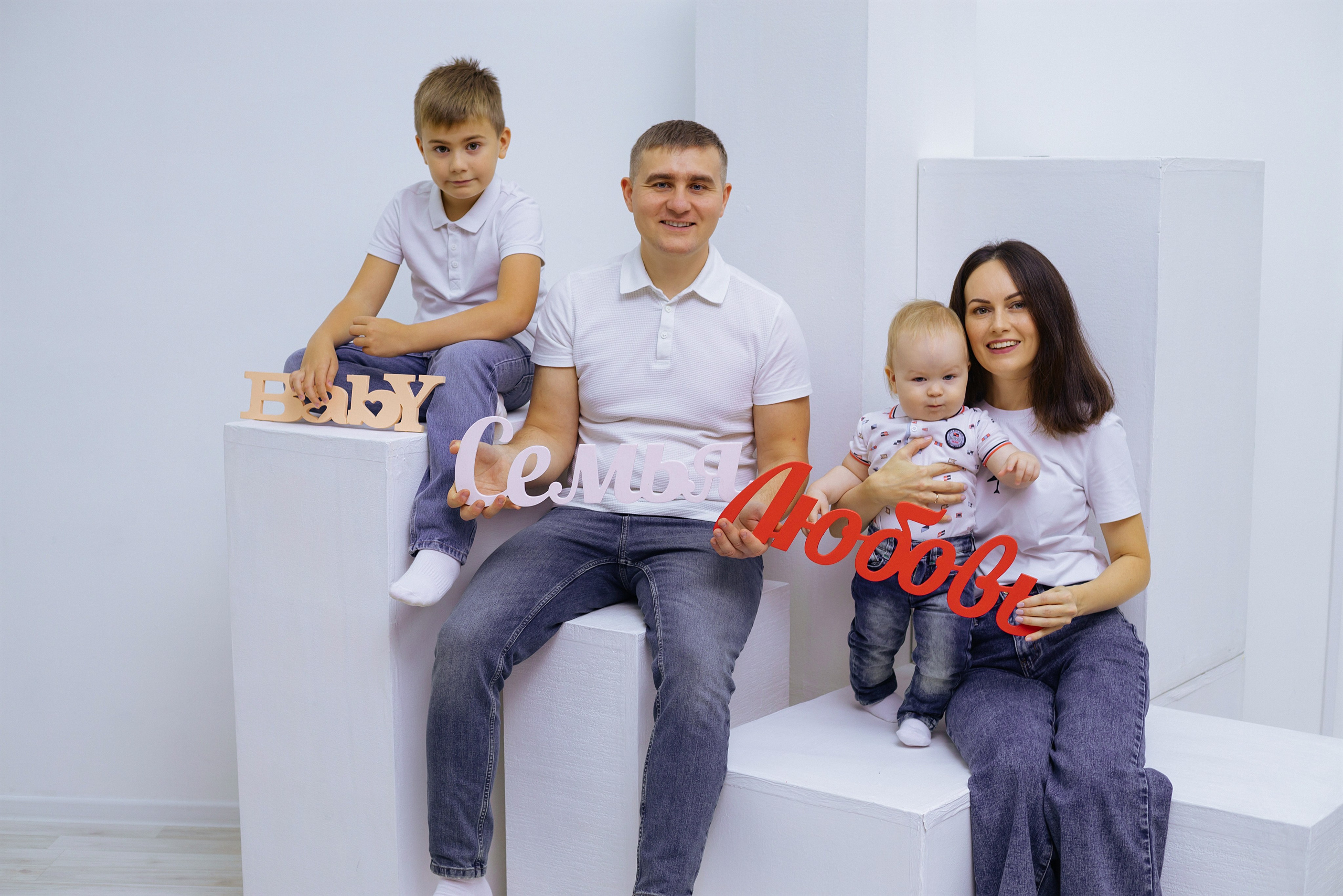 Семейная съемка и годик. Фотограф новорожденных Химки, Красногорск, Мытищи и Москва Елена Третьяк