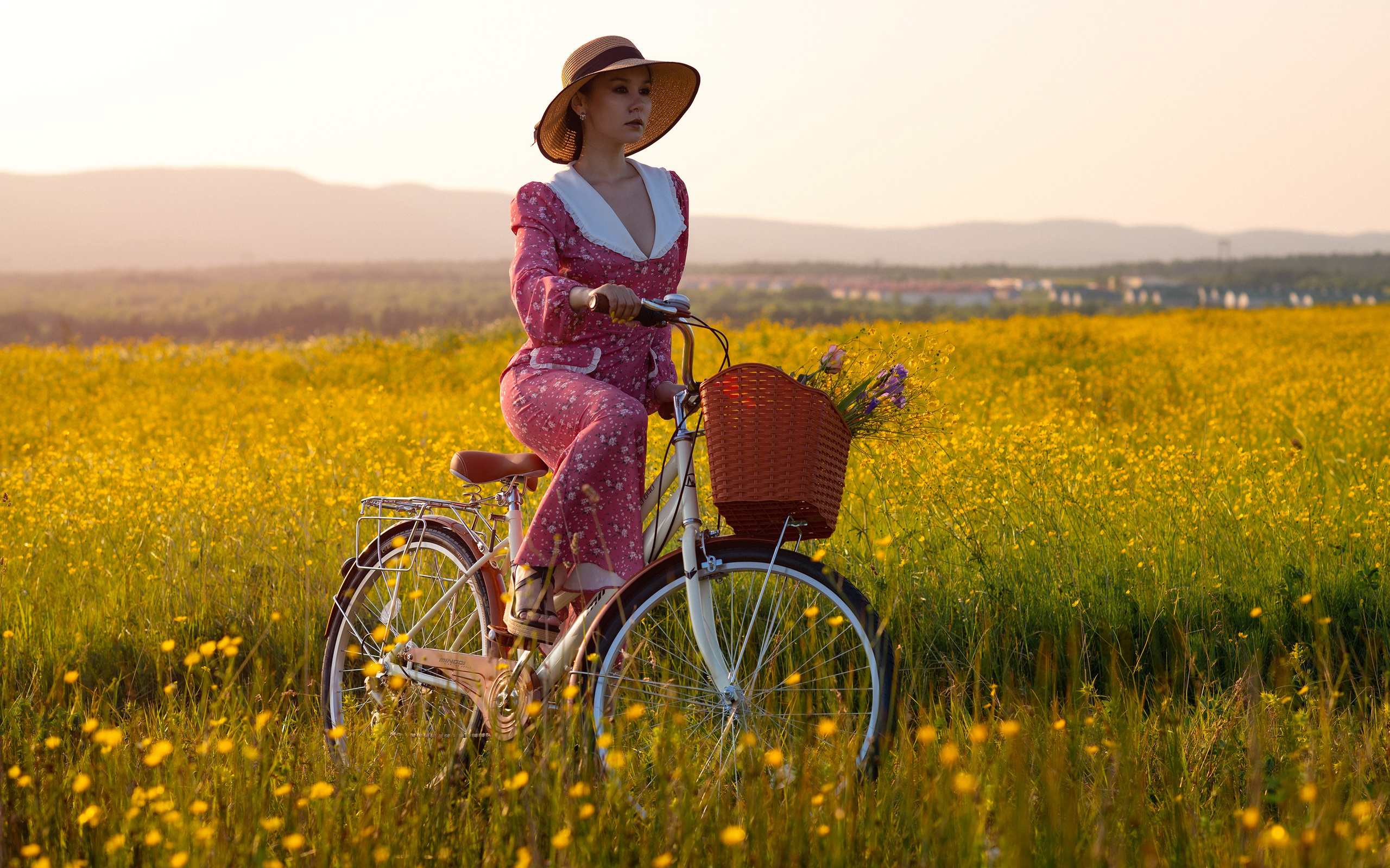 «я буду долго гнать велосипед»(29.06.2025). Фотограф Андрей Серенков