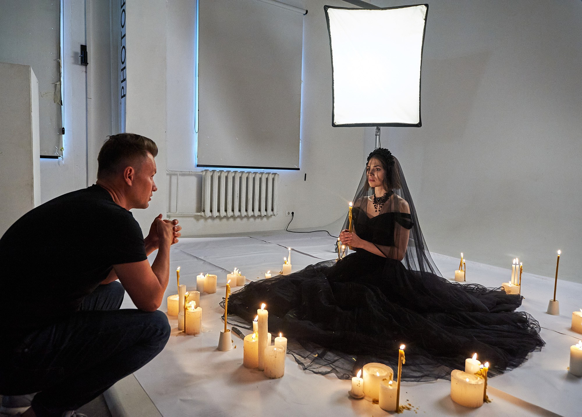 BACKSTAGE. Www.apowerstudio.com