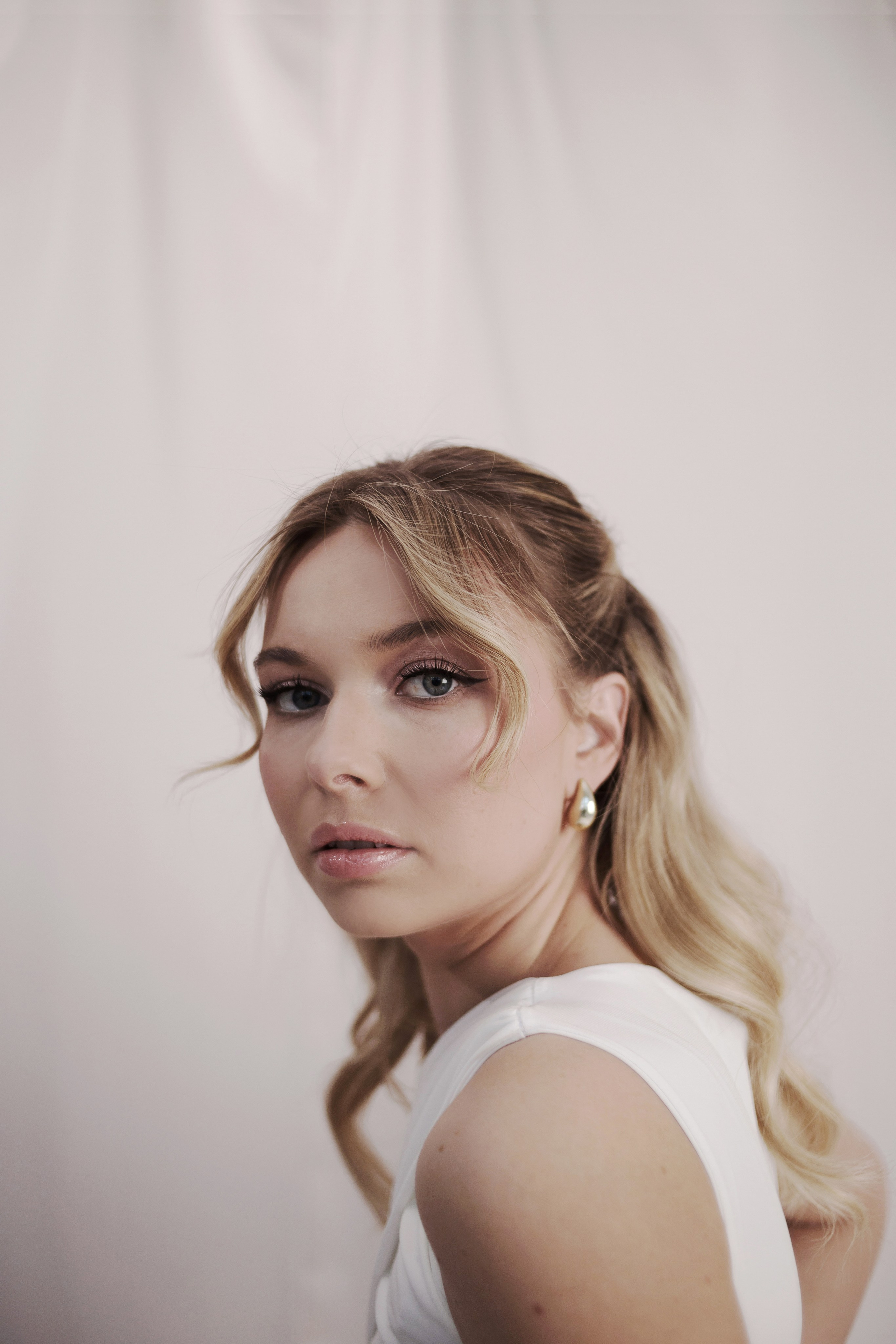 Md: @lovexxxxMuah: @mari.bulatovaOrg: @creative_photodayLoc: @daily_photostudio