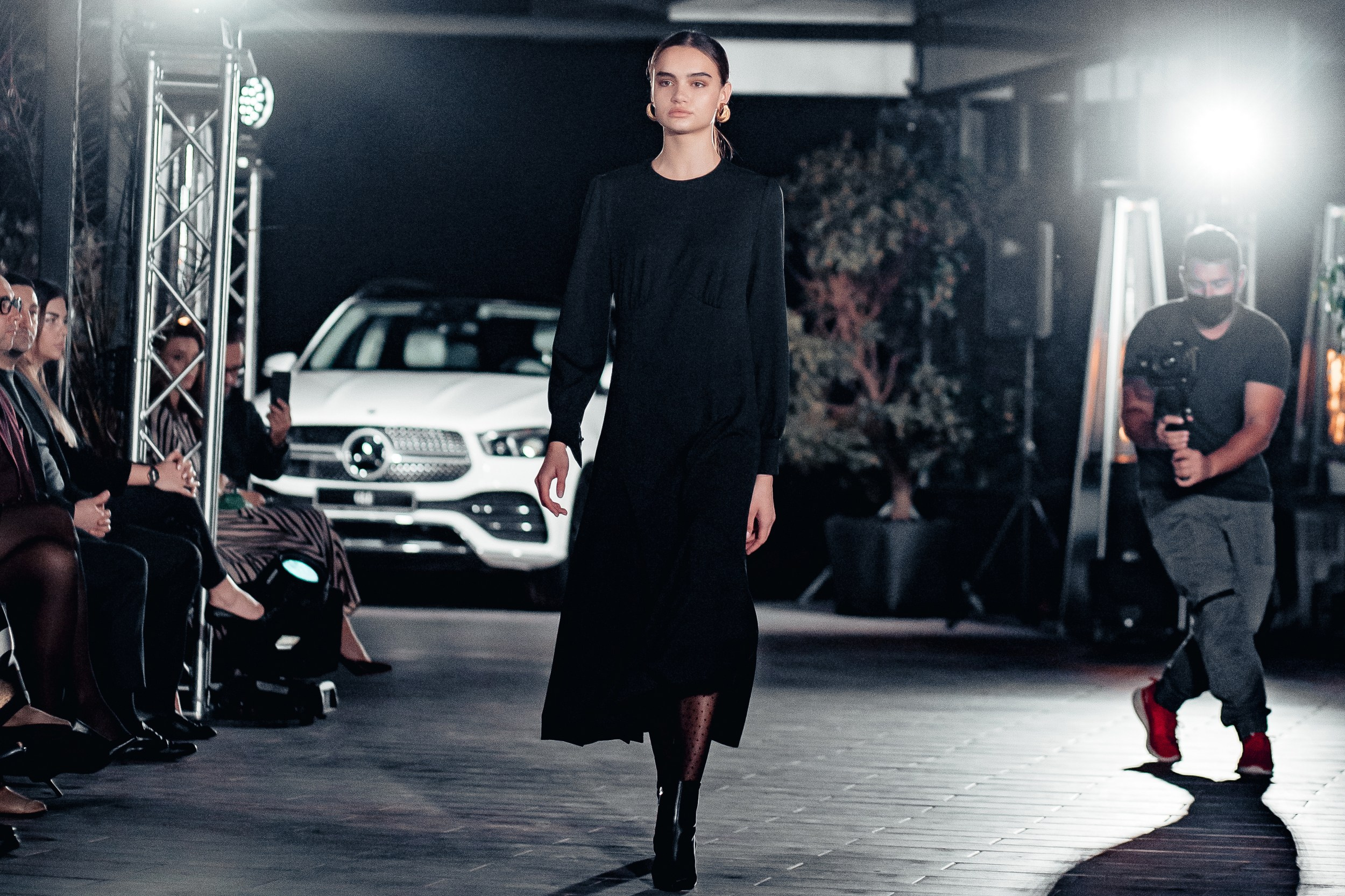 Закрытый показ дизайнера Ansel в рамках осеннего сезона…. RetroChic Фото