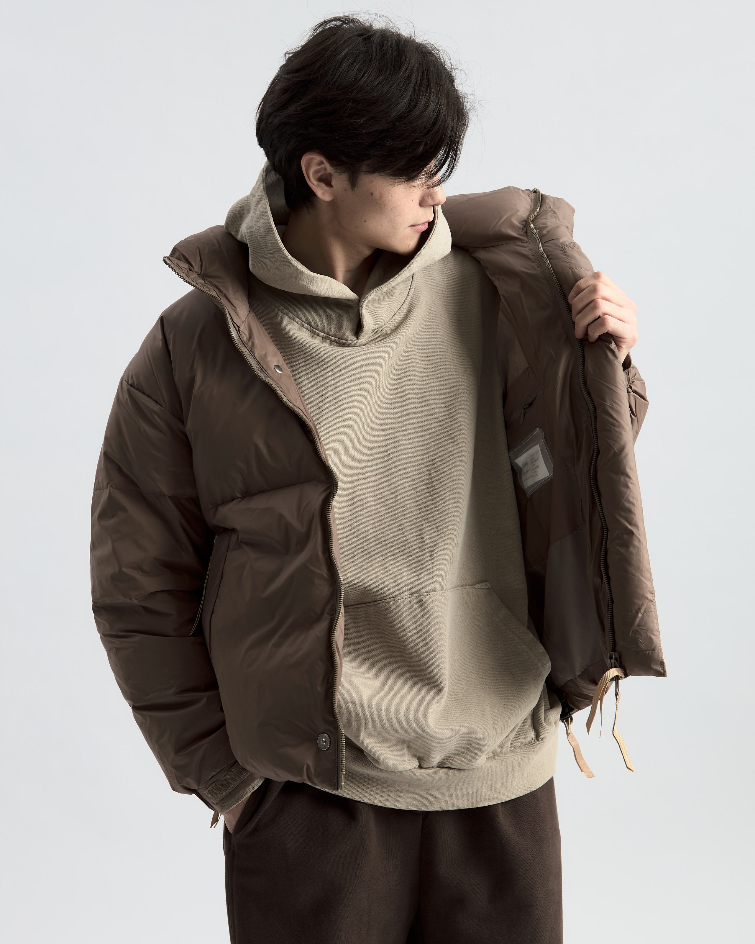 Одежда. Предметная фотосъемка в Алматы. Предметный фотограф для маркетплейстов Артур Ахмадиев