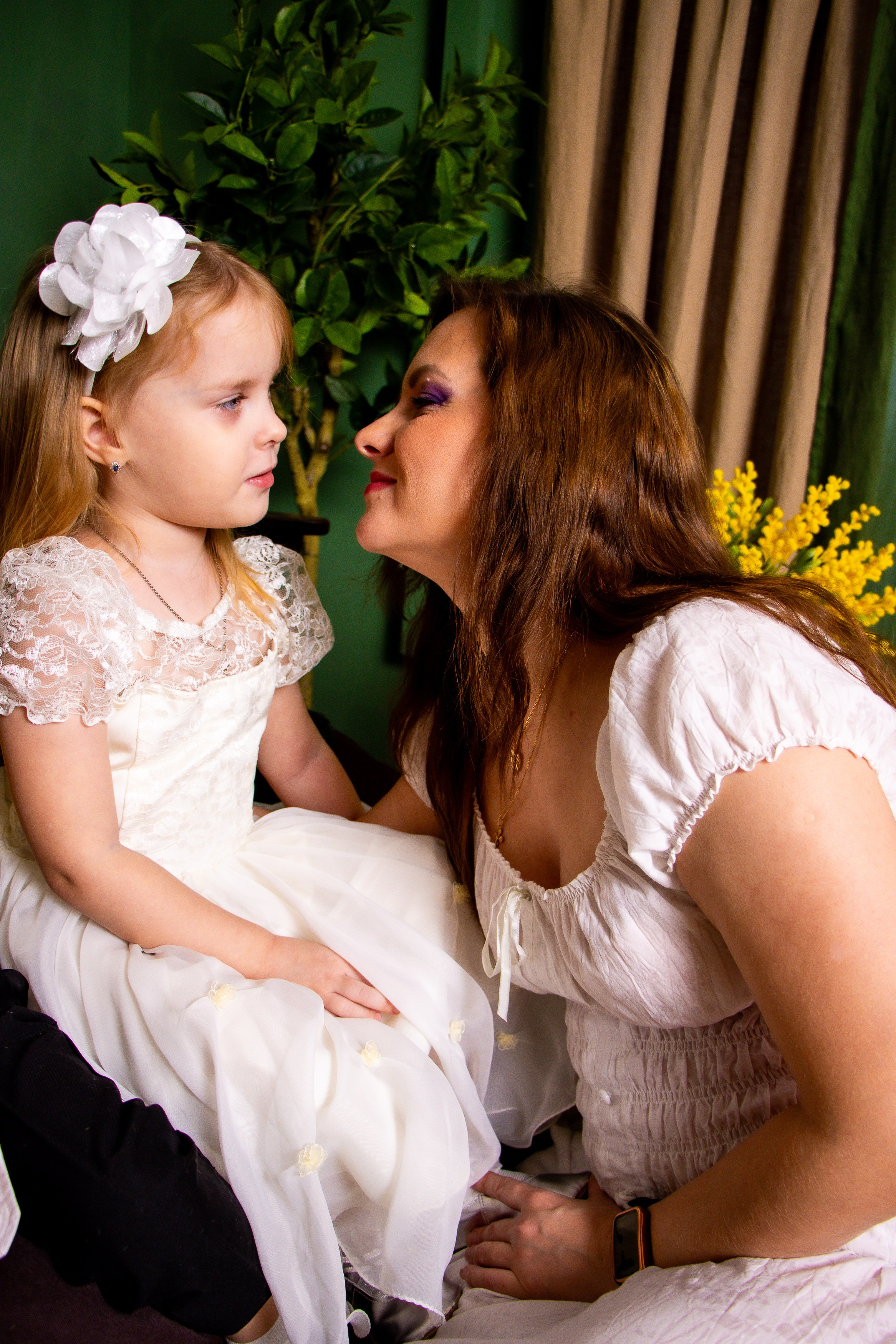 Семейная съемка с мимозой. Фотограф Татьяна Матрос