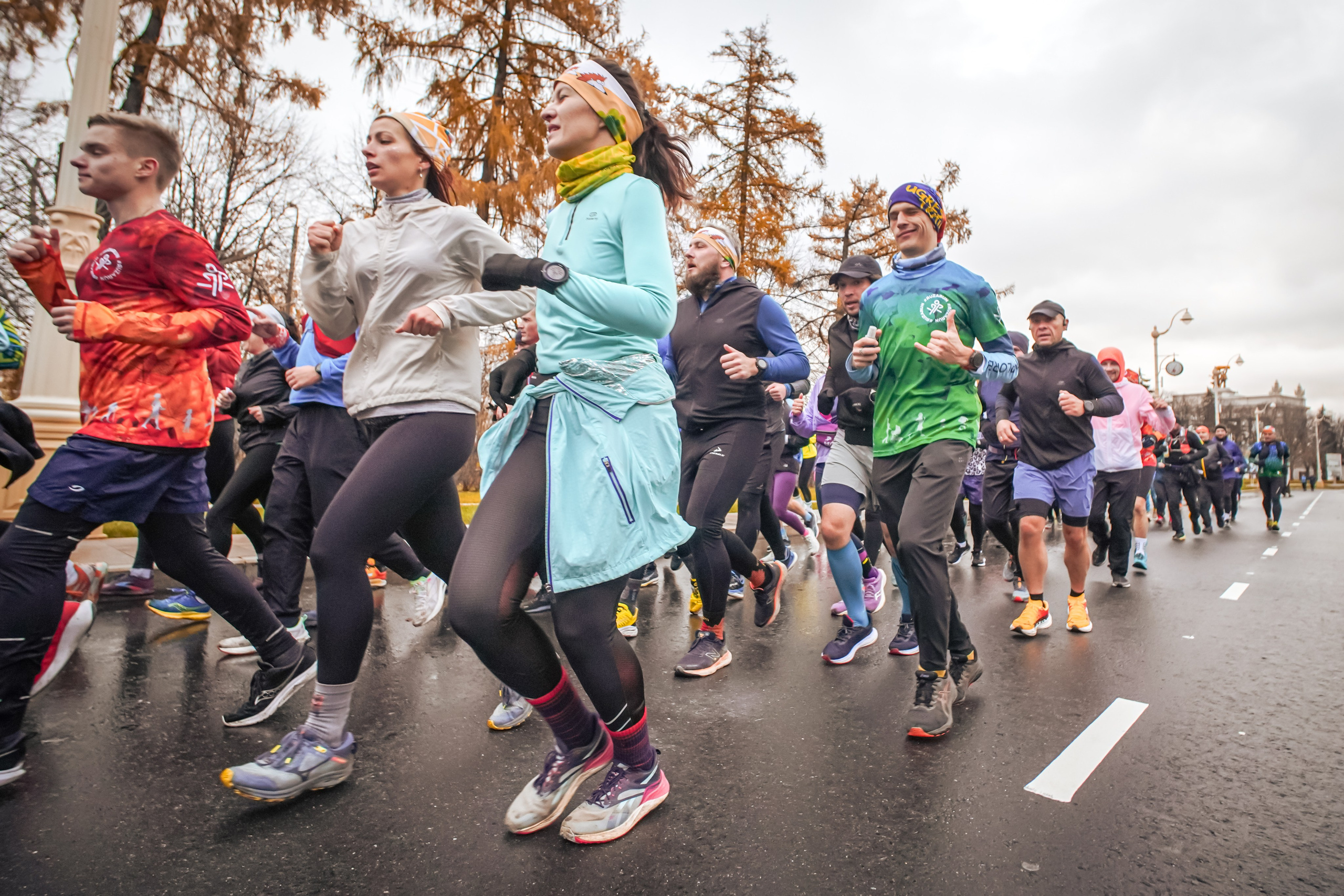 #марафонудома #яuzarun 2024 2-я петля, группа 6:30. Роман Капилюшов. Бег. Фото. Видео. г. Люберцы