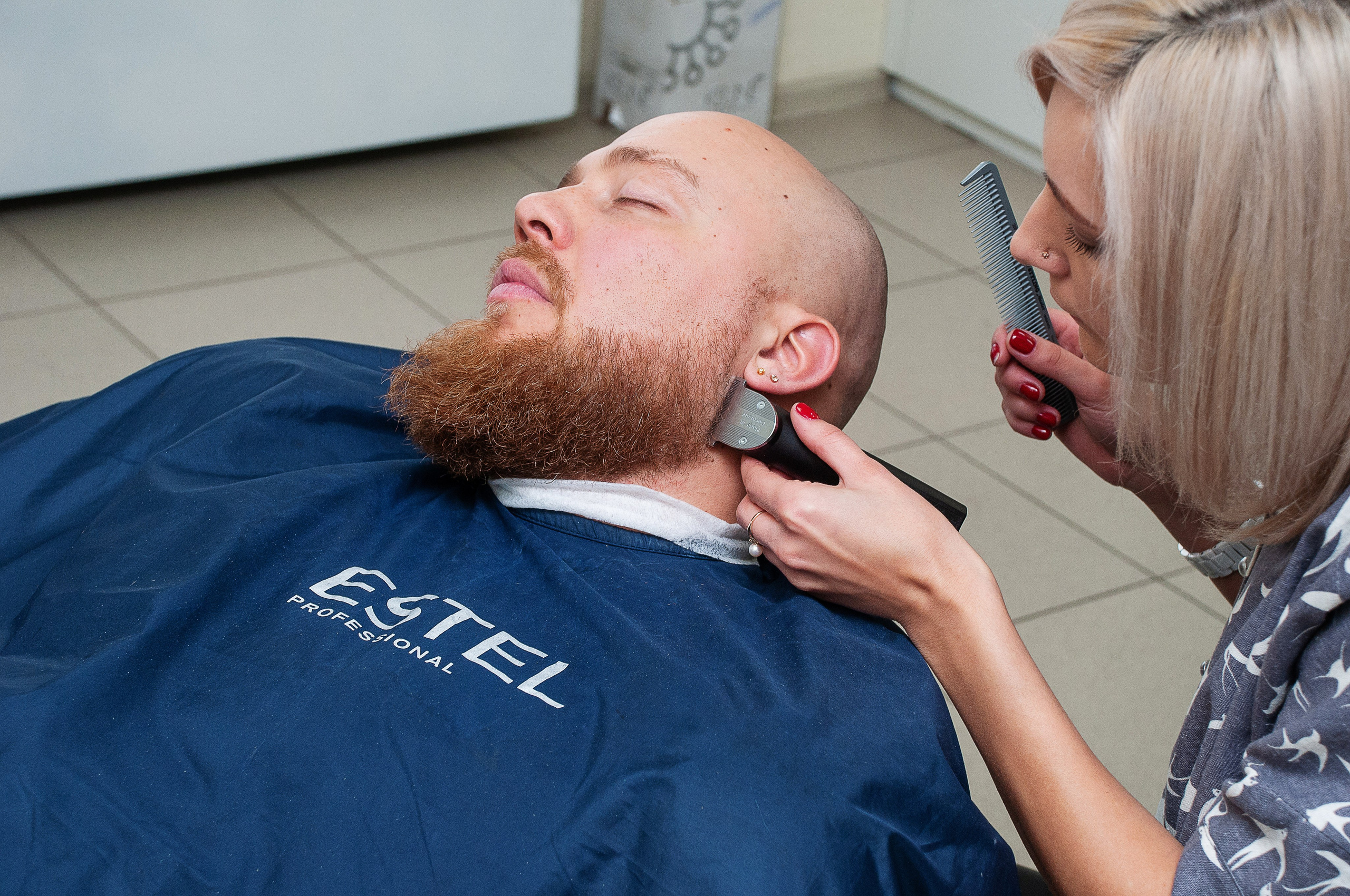 Портретная фотосъёмка для журнала. Профессиональная коммерческая, промышленная и репортажная фотосъёмка для бизнеса