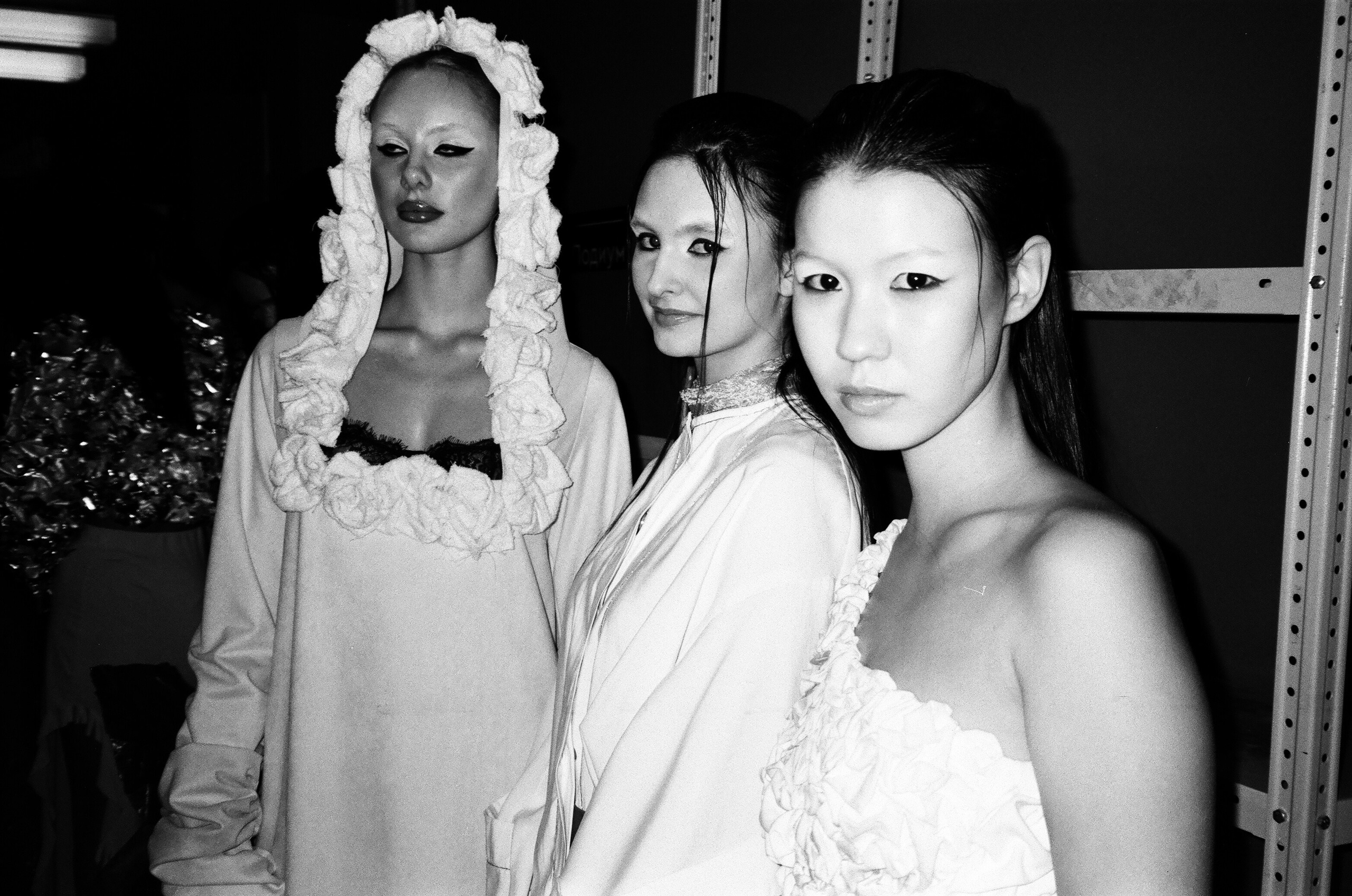 Fashion week 24 (Kodak 35 mm). Home