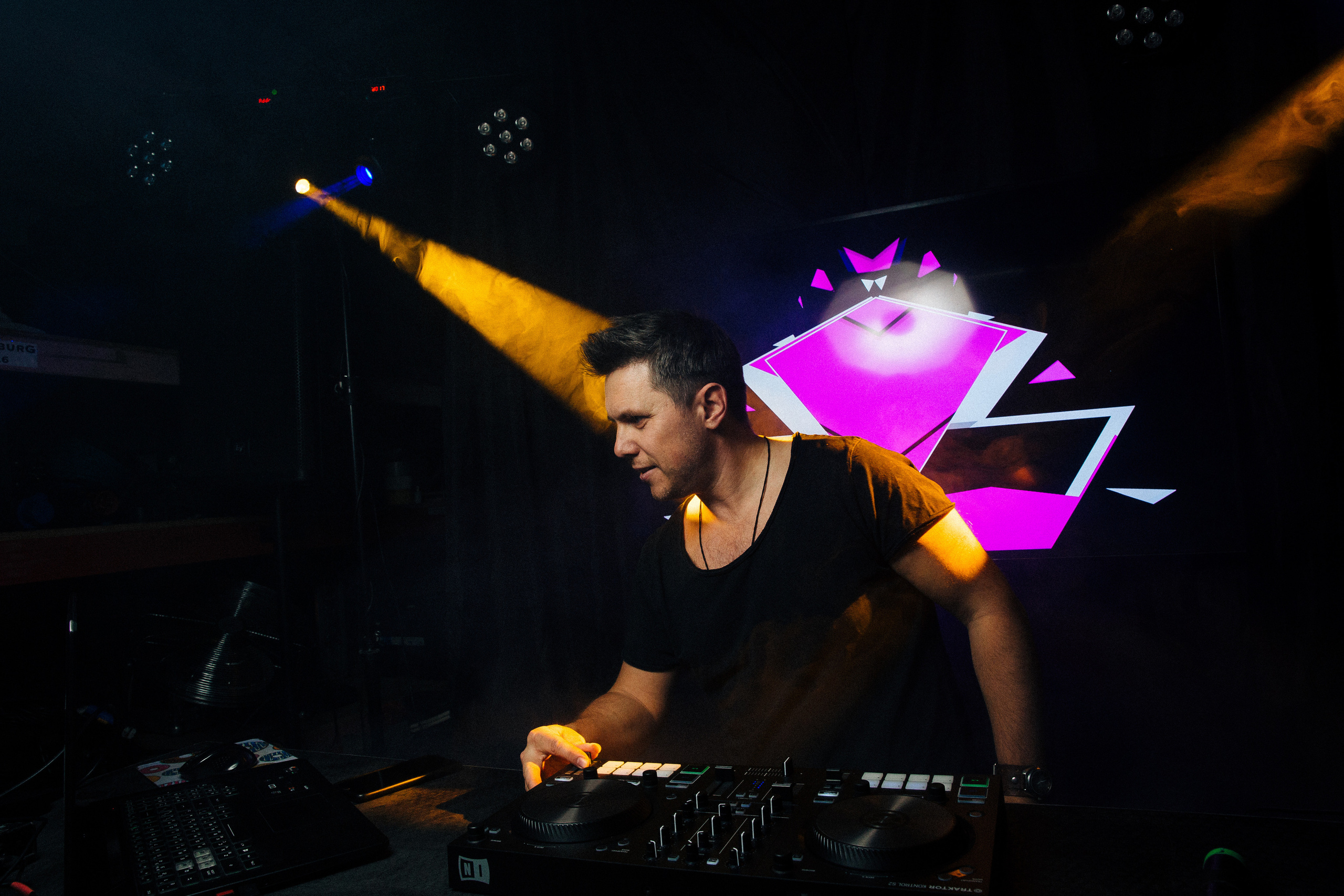 Выпускной в школе Event Dj School. Александр Чернин. Семейный и событийный фотограф