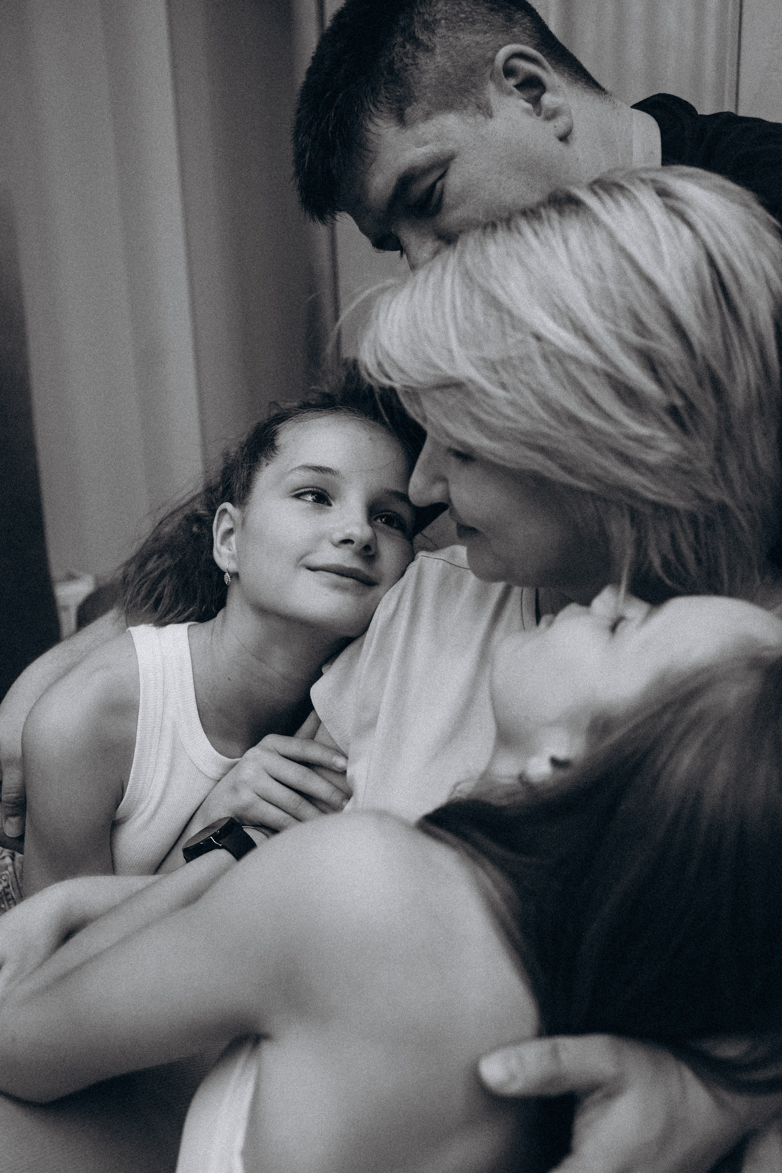 Семья Сайфуллиных. Семейный фотограф Нижневартовск Тюмень Ефимова Ирина