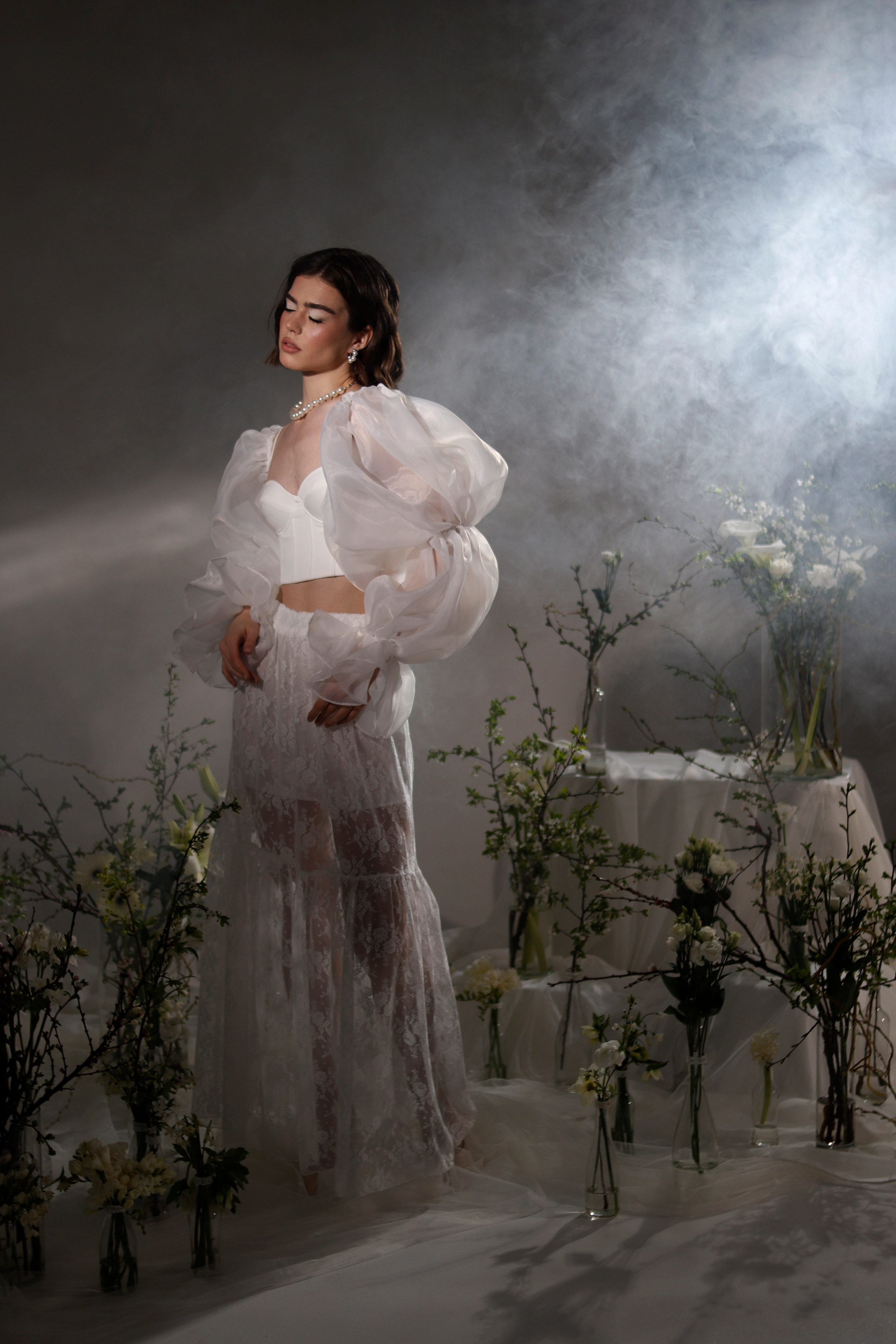 Фотосессии в студии. Я — фотограф, который помогает запечатлеть самые важные моменты вашей жизни!