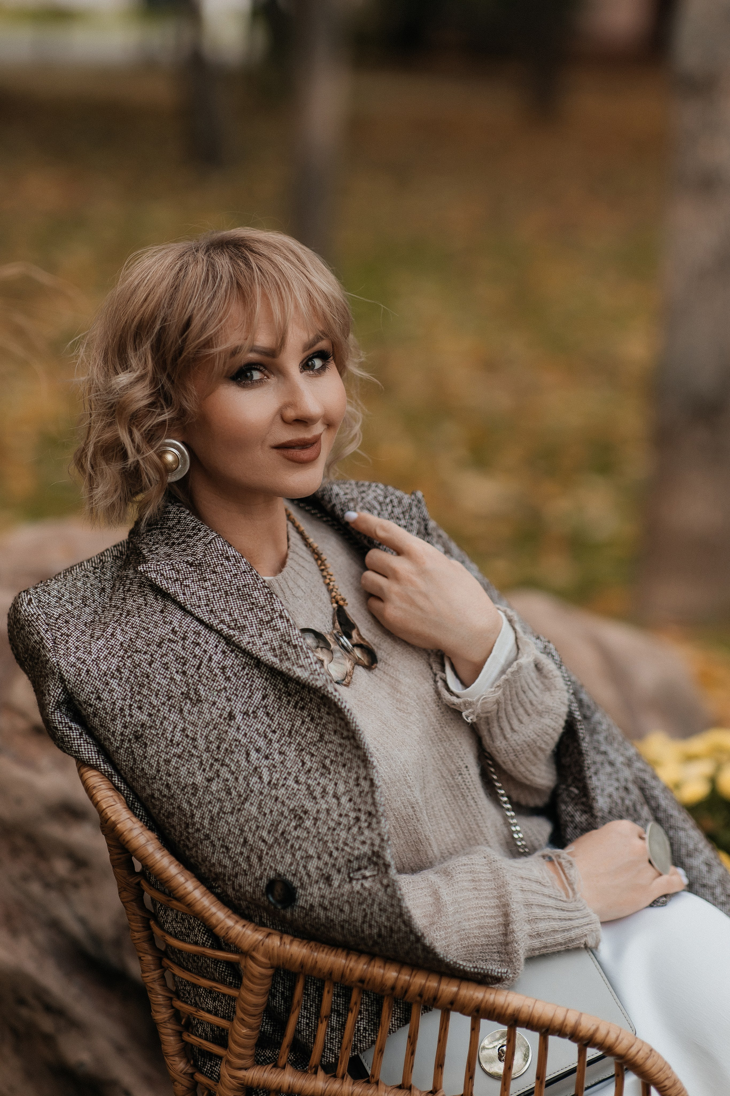 Маша и осень