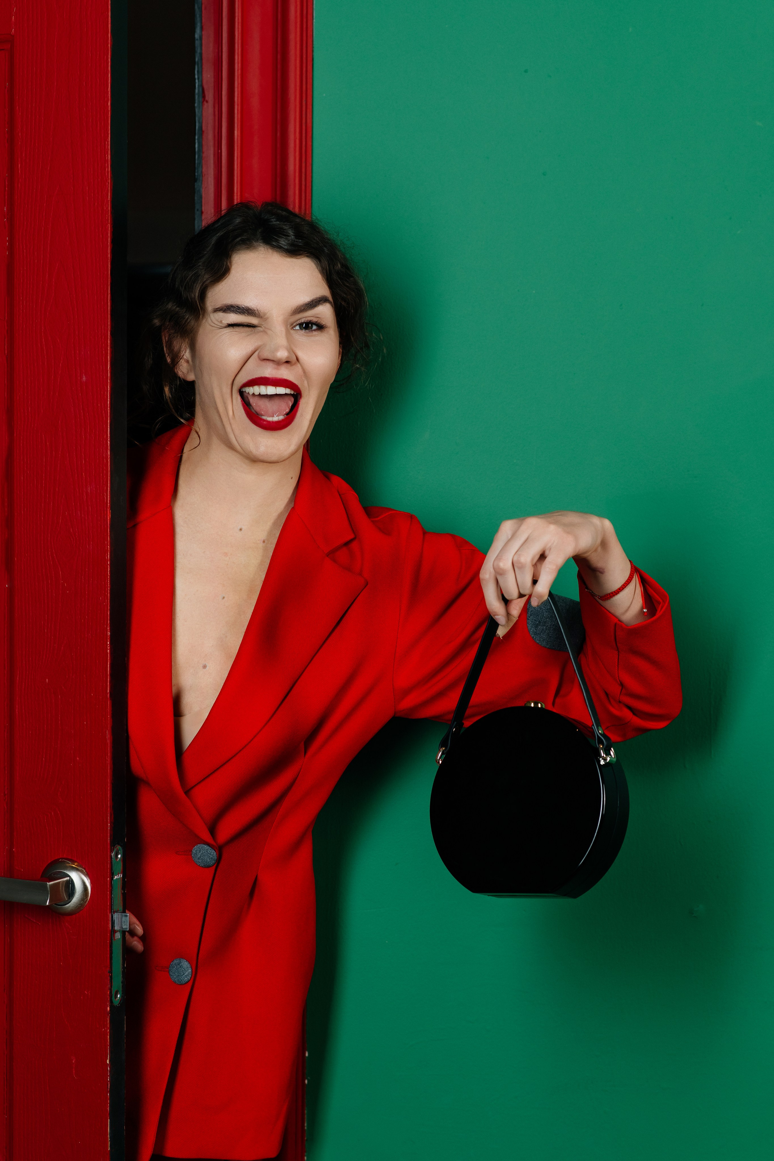 «Красные двери в мир веселья». Фотограф в Москве/Зарайске Шахова Марина